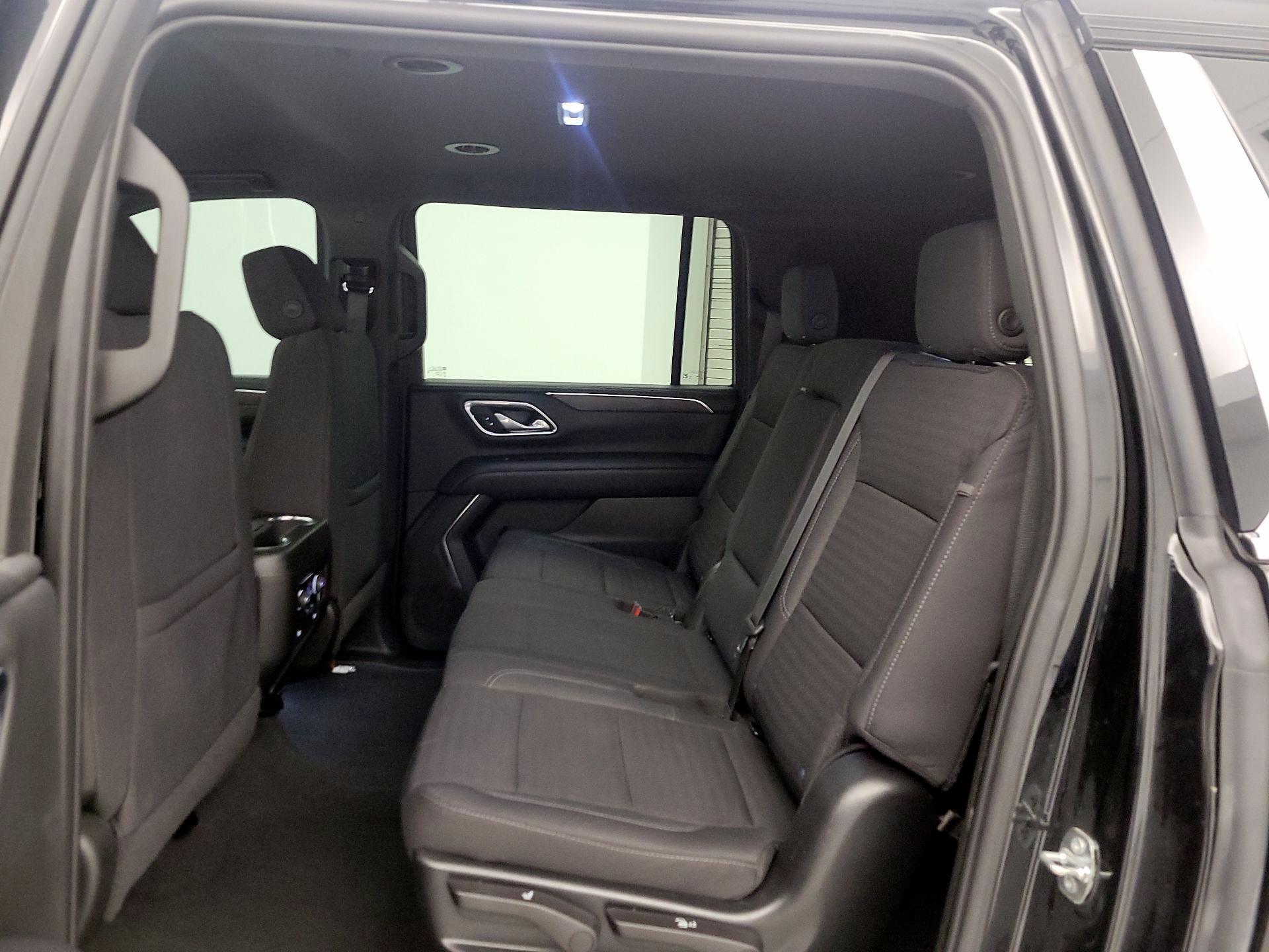 Thumbnail: 2023 Chevrolet Suburban - 19