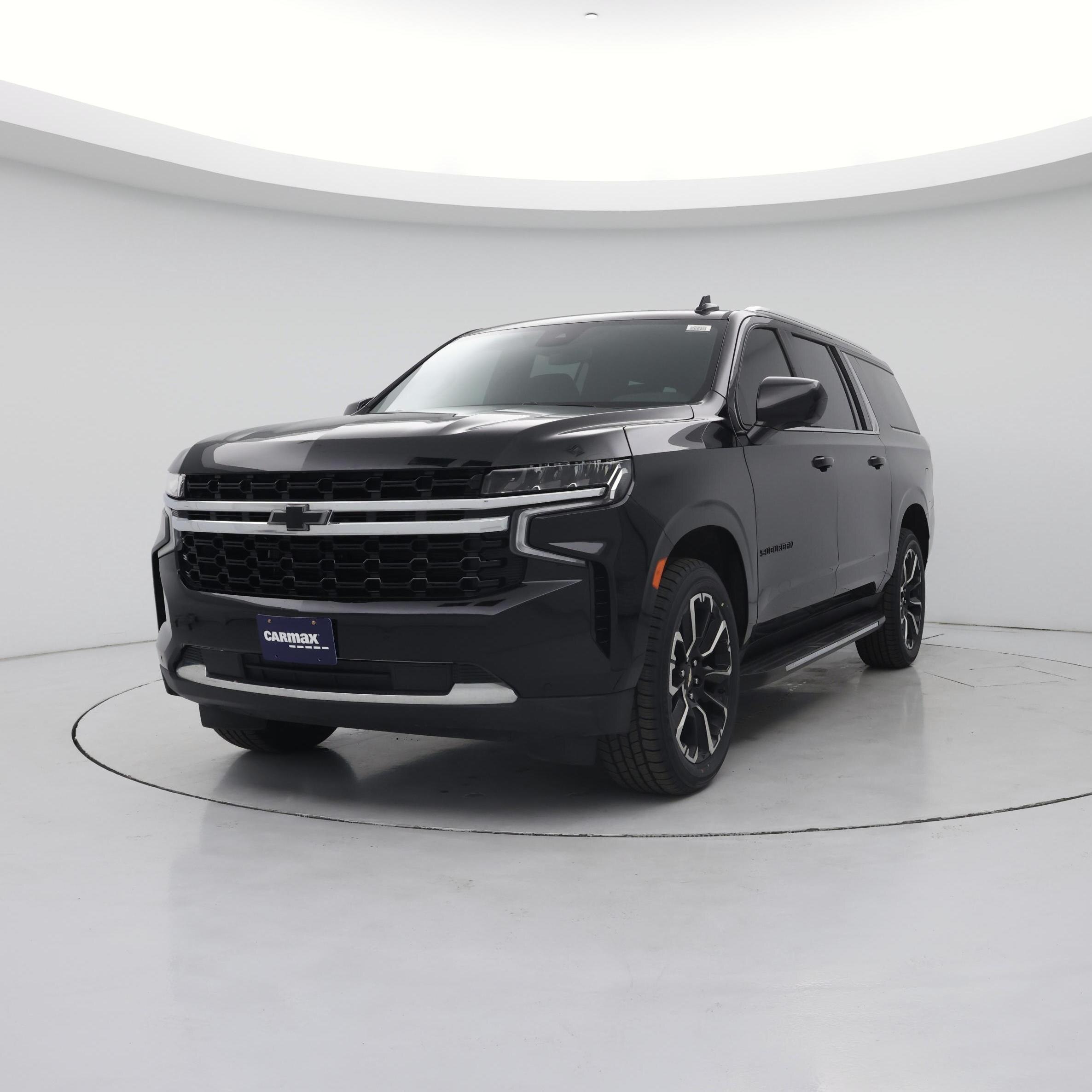 Thumbnail: 2023 Chevrolet Suburban - 4