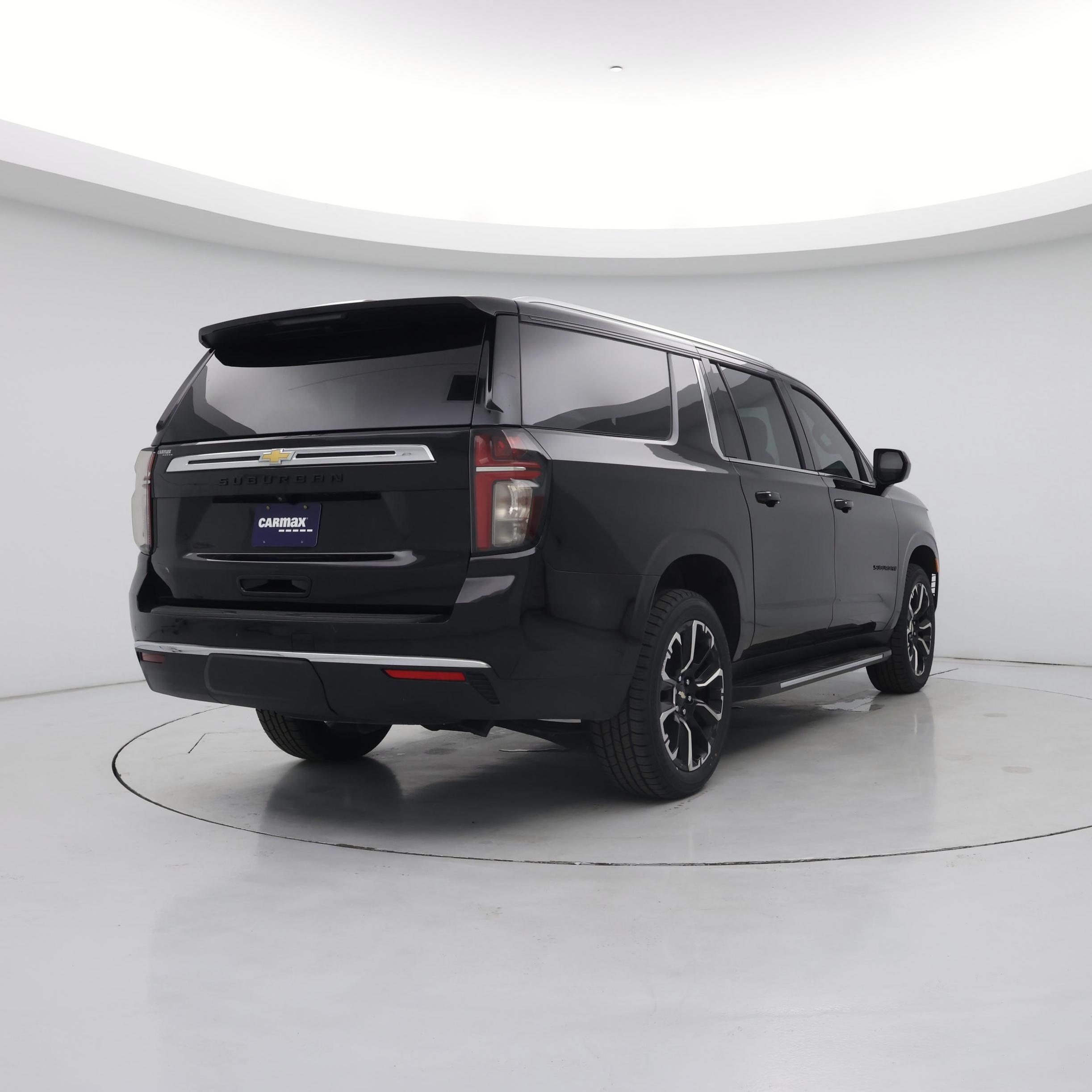 Thumbnail: 2023 Chevrolet Suburban - 8