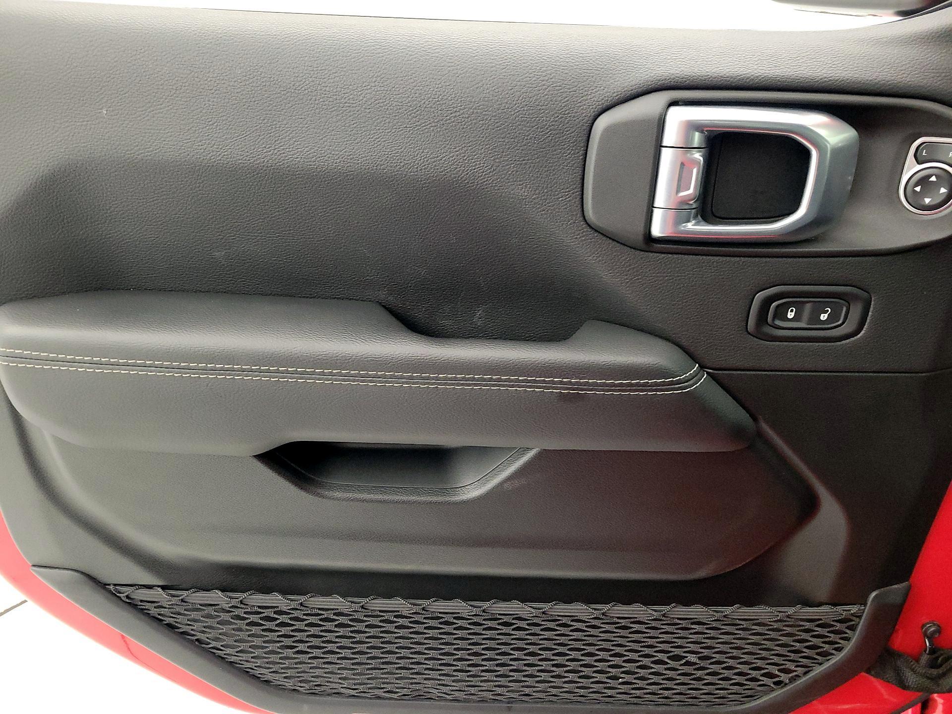 Thumbnail: 2021 Jeep Wrangler - 12