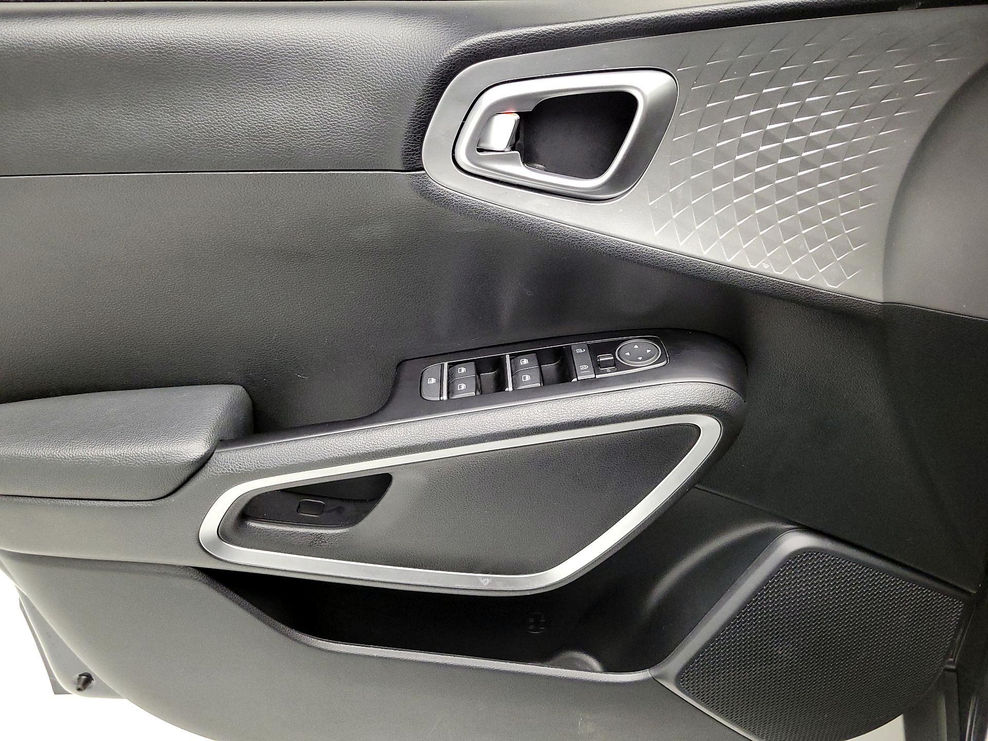 Thumbnail: 2025 Kia Soul - 12