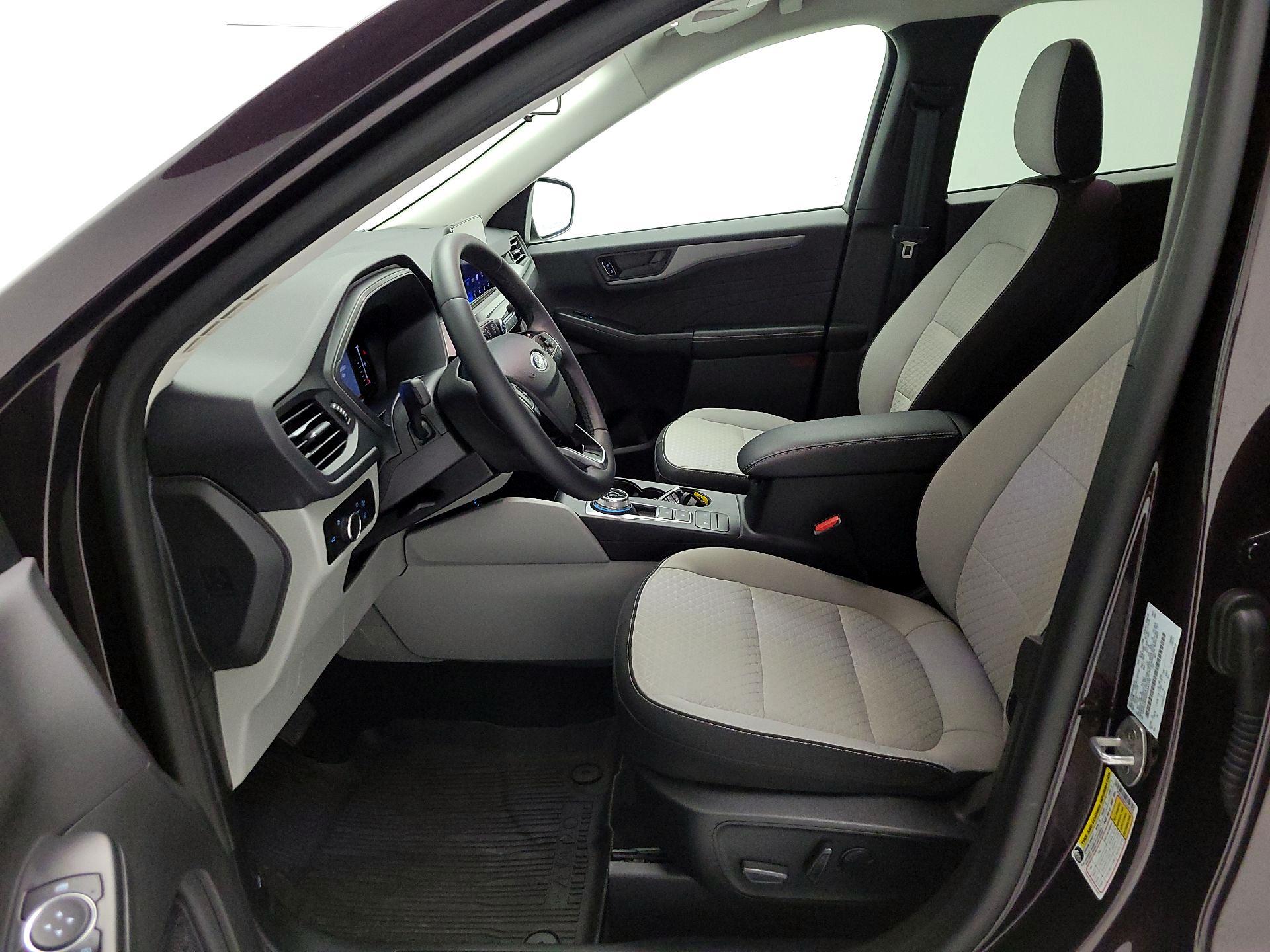 Thumbnail: 2023 Ford Escape - 11