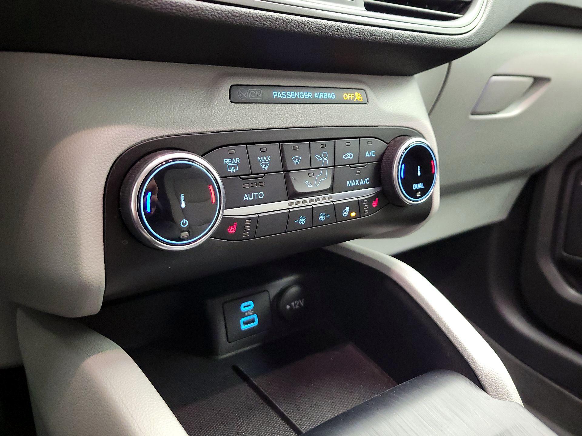 Thumbnail: 2023 Ford Escape - 14