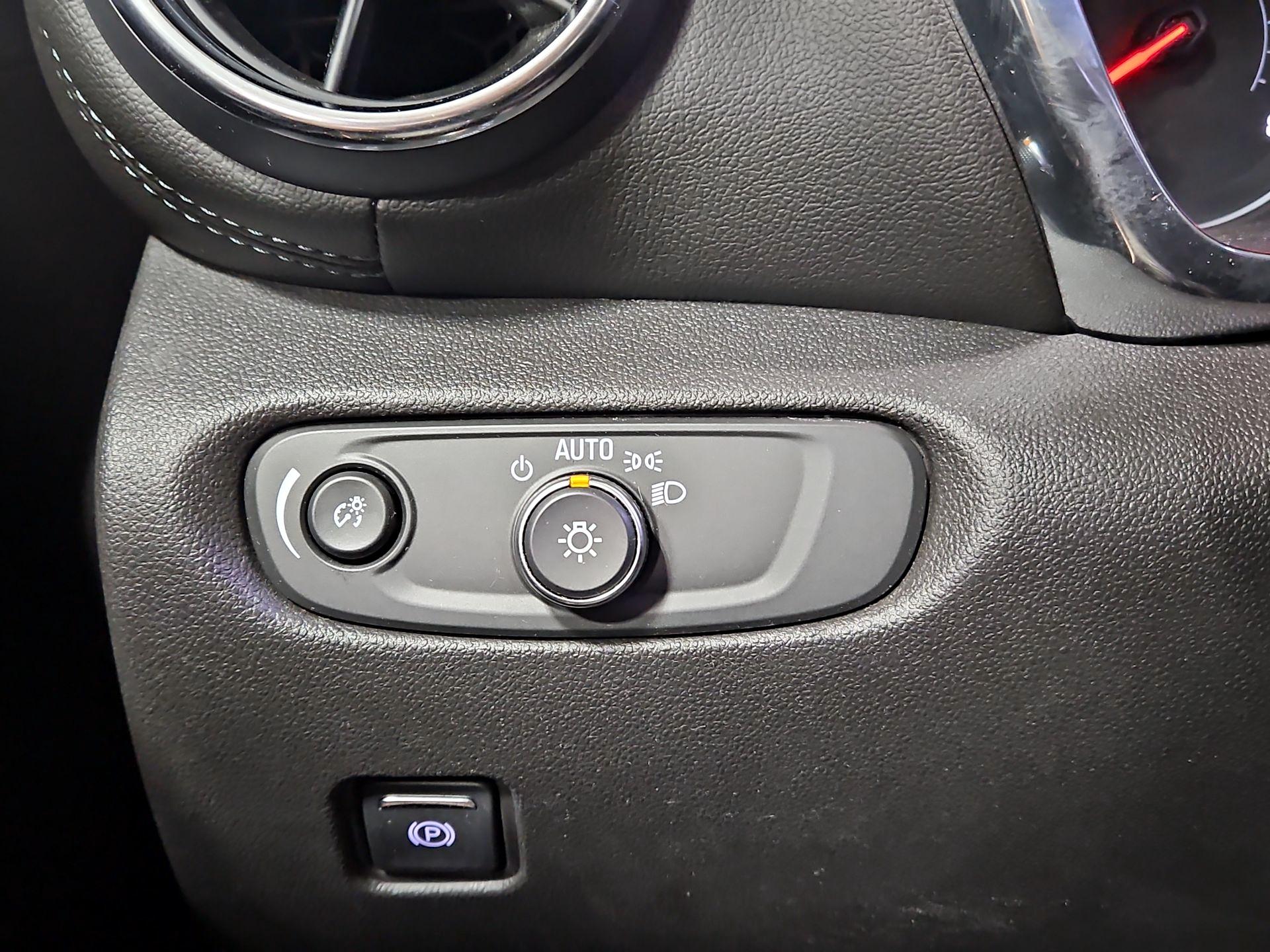 Thumbnail: 2019 Chevrolet Blazer - 13