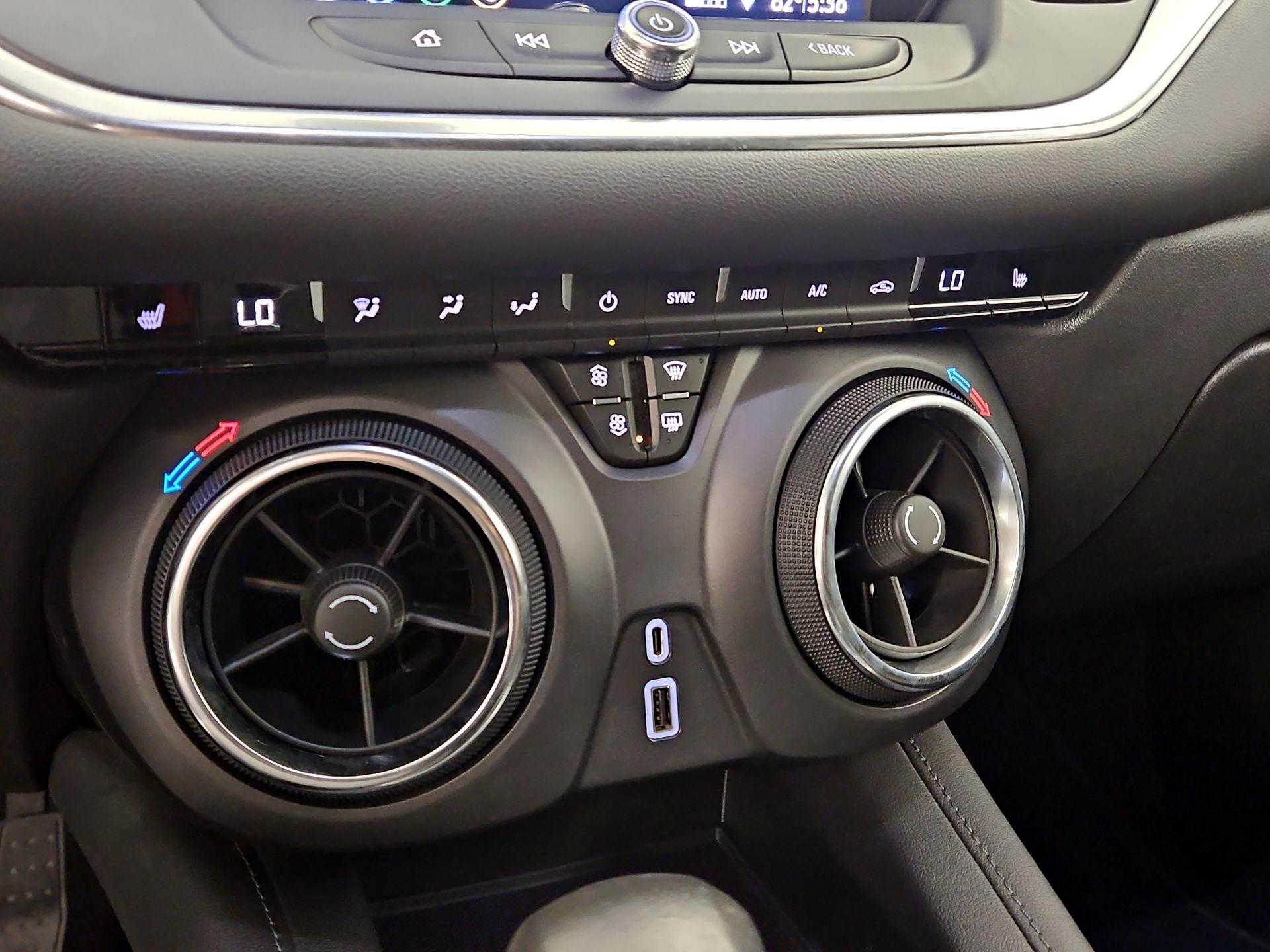 Thumbnail: 2019 Chevrolet Blazer - 16