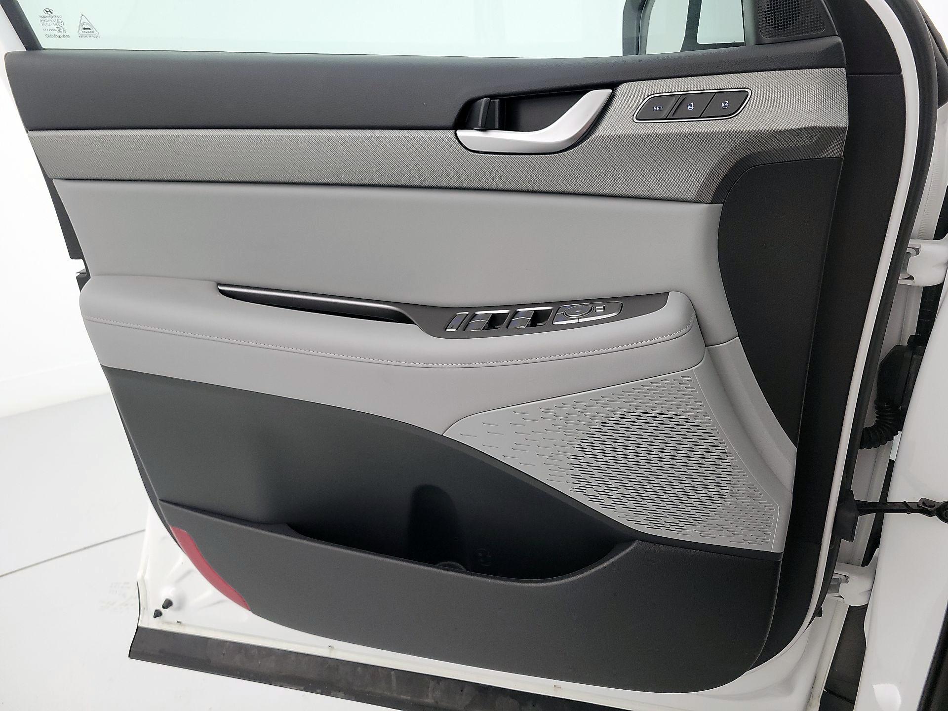 Thumbnail: 2025 Hyundai Palisade - 12