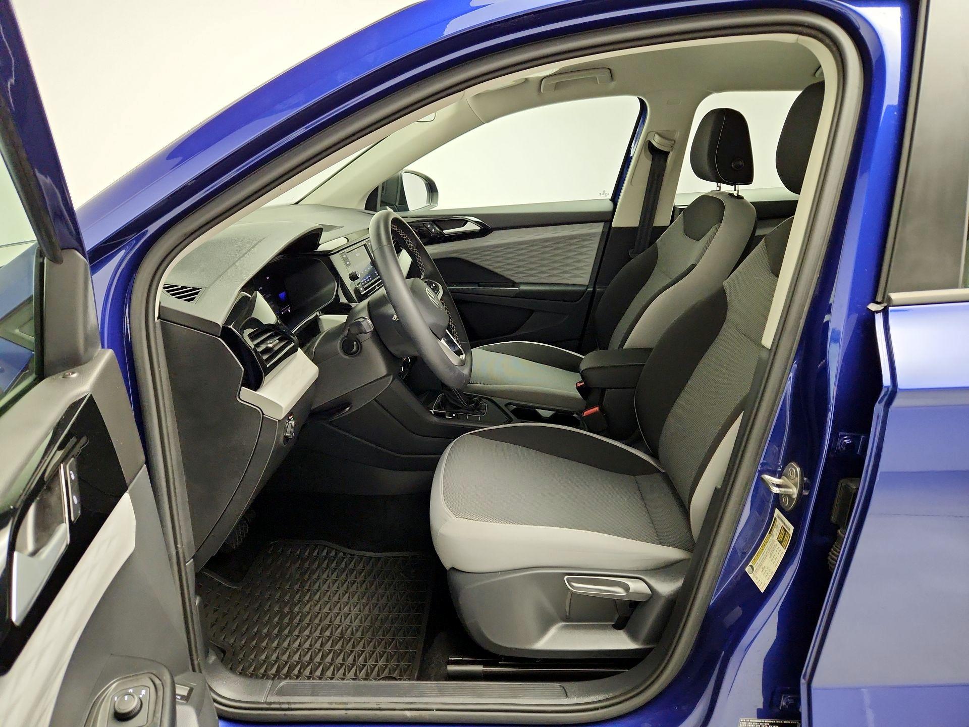 Thumbnail: 2023 Volkswagen Taos - 11