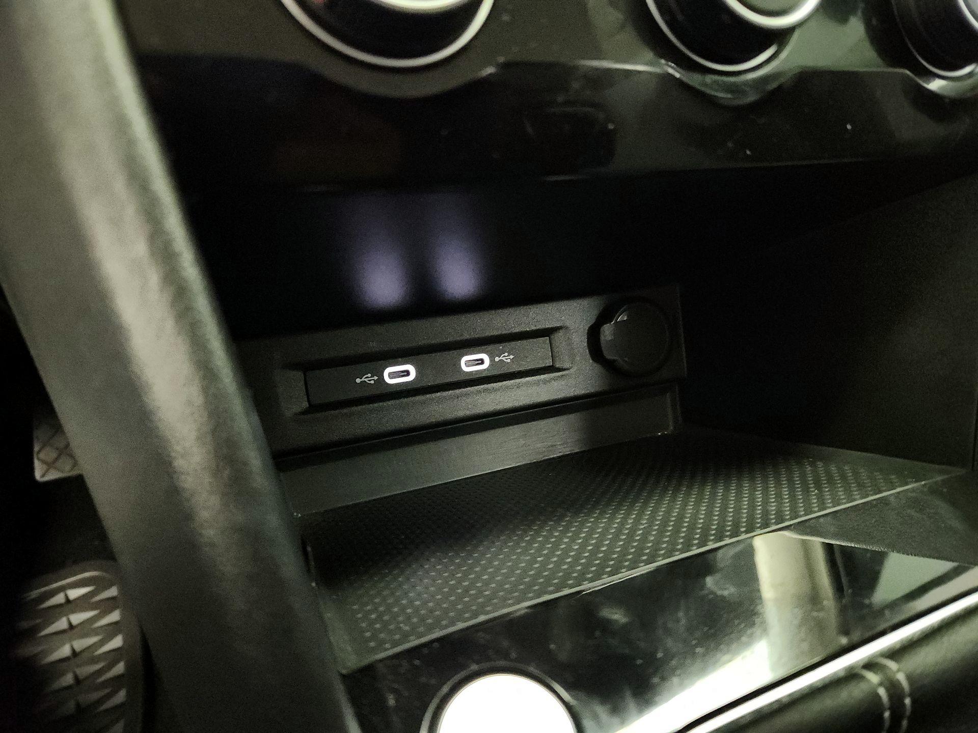 Thumbnail: 2023 Volkswagen Taos - 18