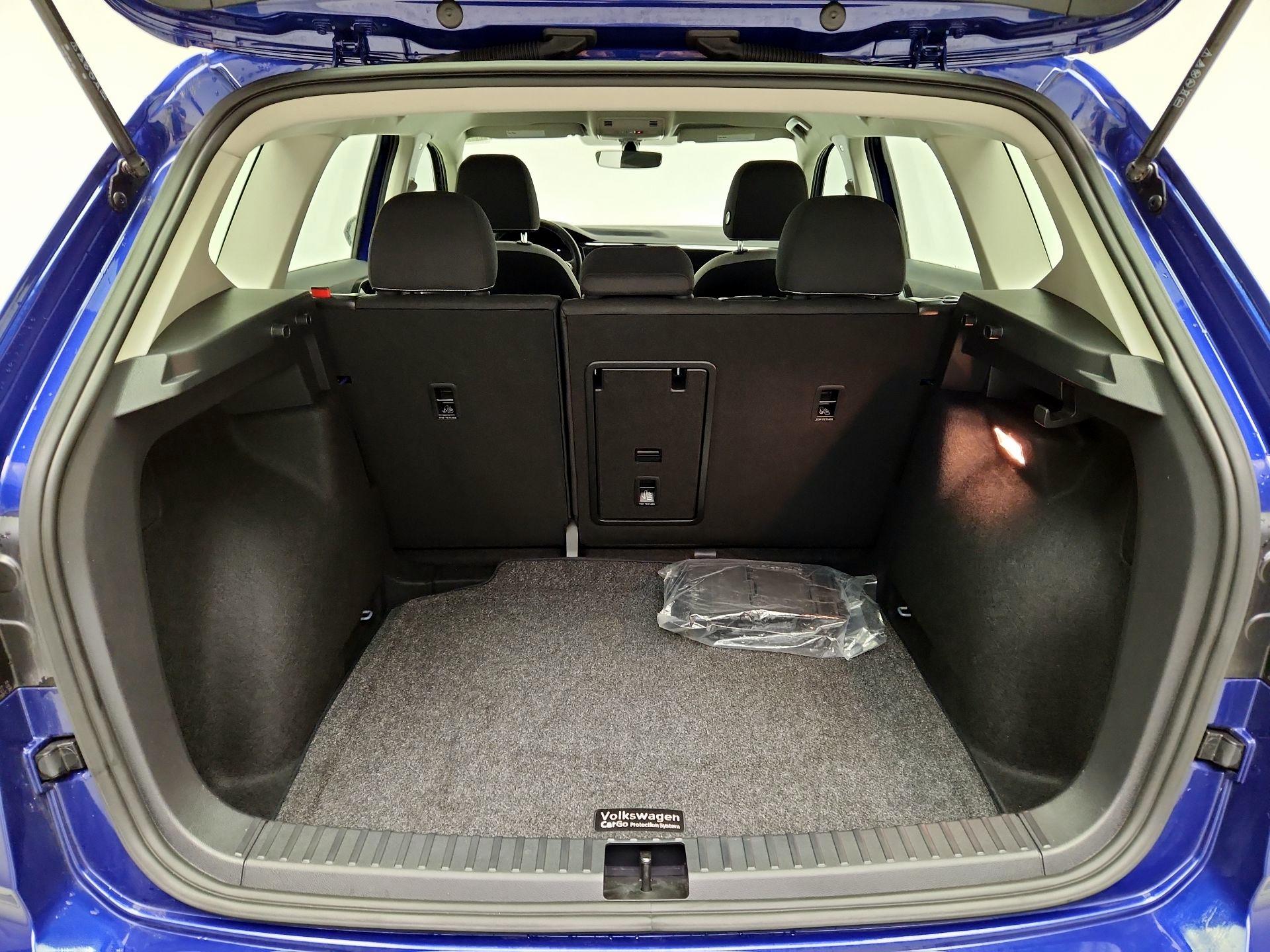 Thumbnail: 2023 Volkswagen Taos - 20