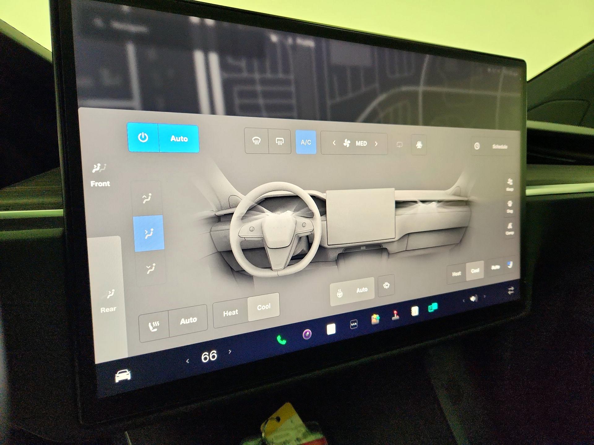 Thumbnail: 2024 Tesla Model X - 16