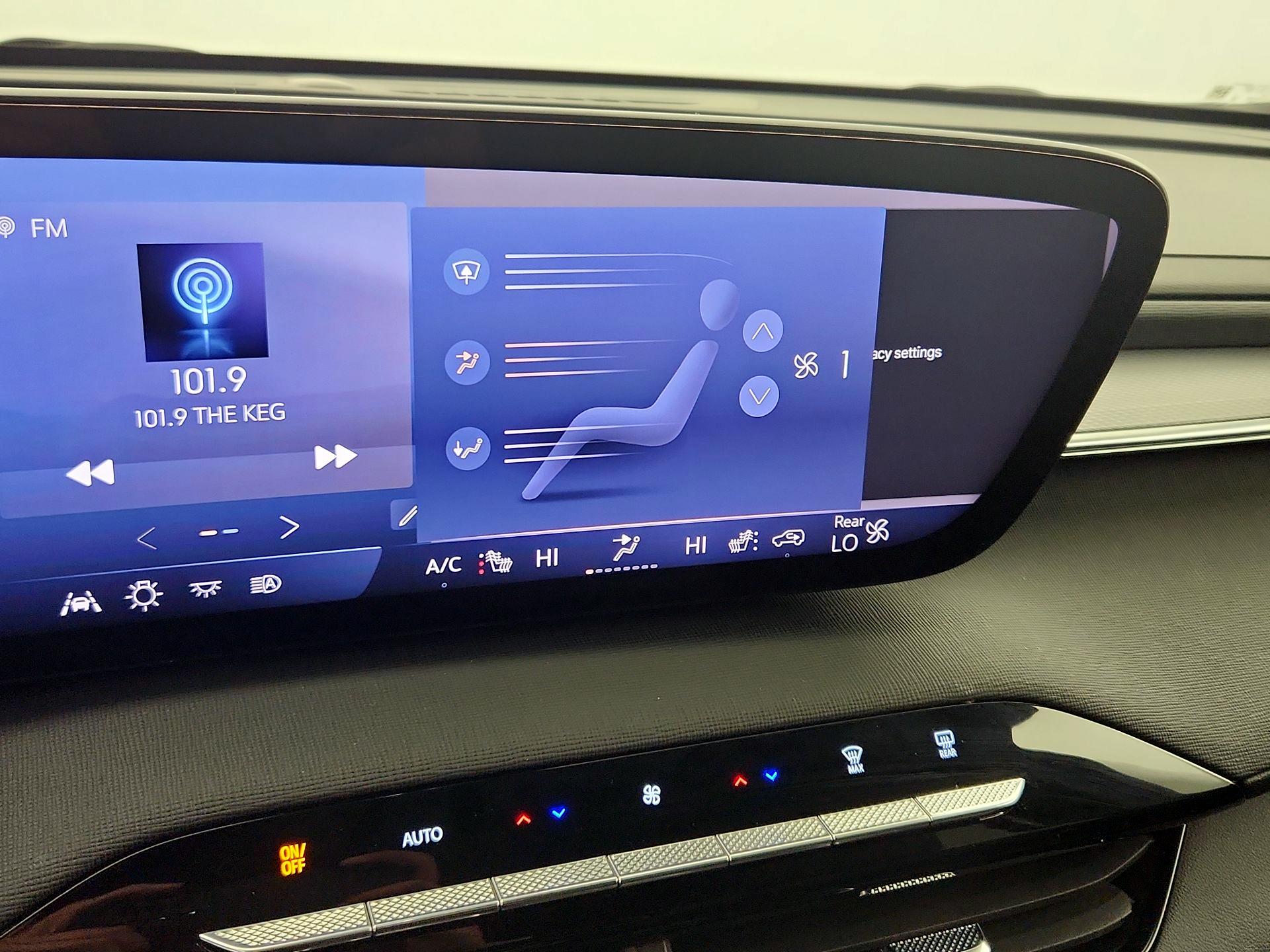 Thumbnail: 2025 Buick Enclave - 16