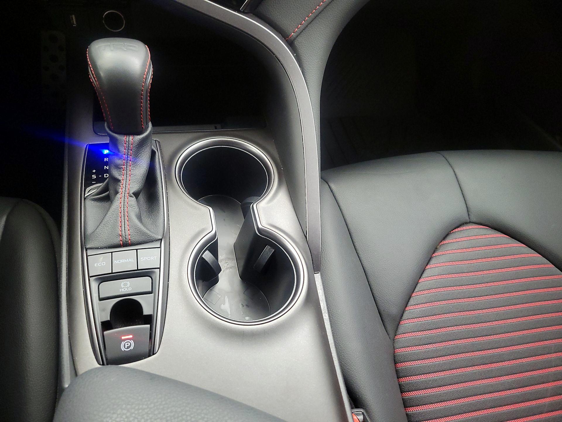 Thumbnail: 2023 Toyota Camry - 17