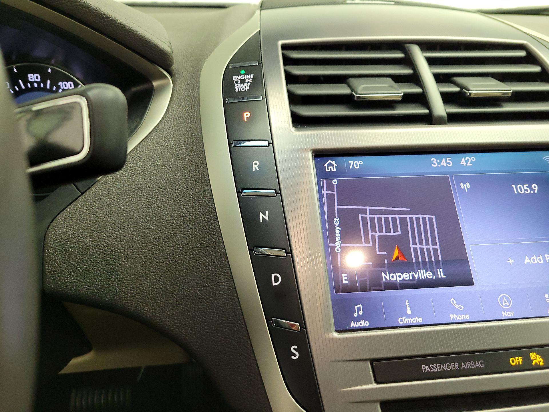 Thumbnail: 2020 Lincoln MKZ - 15