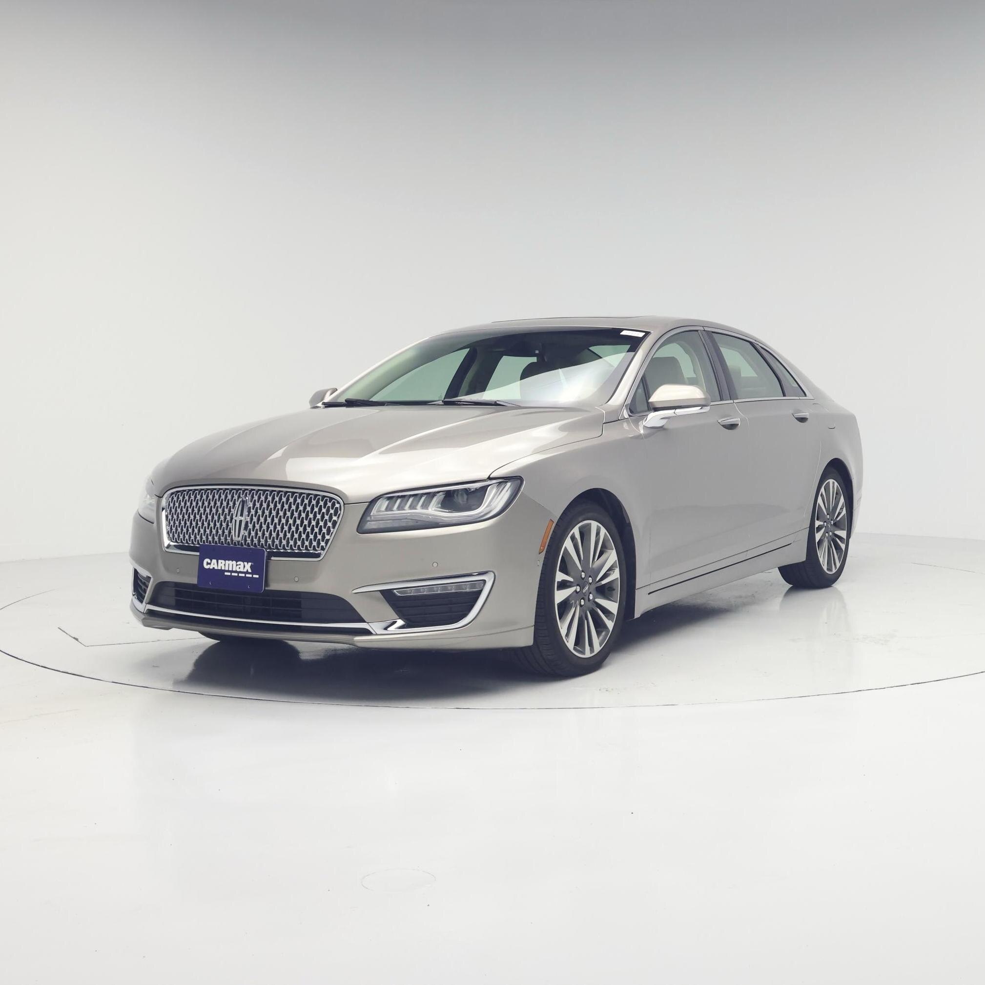 Thumbnail: 2020 Lincoln MKZ - 4