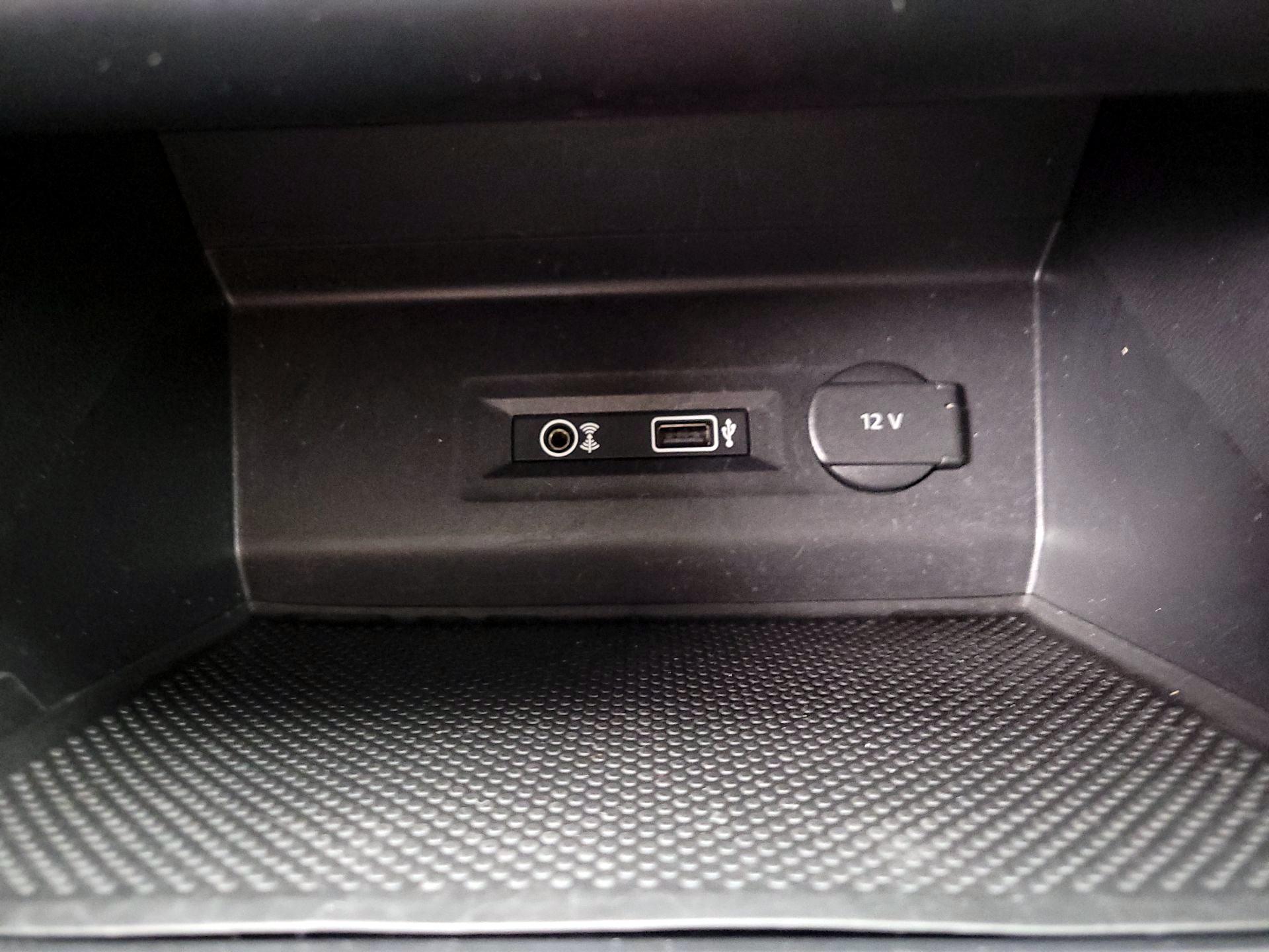 Thumbnail: 2019 Volkswagen Atlas - 18