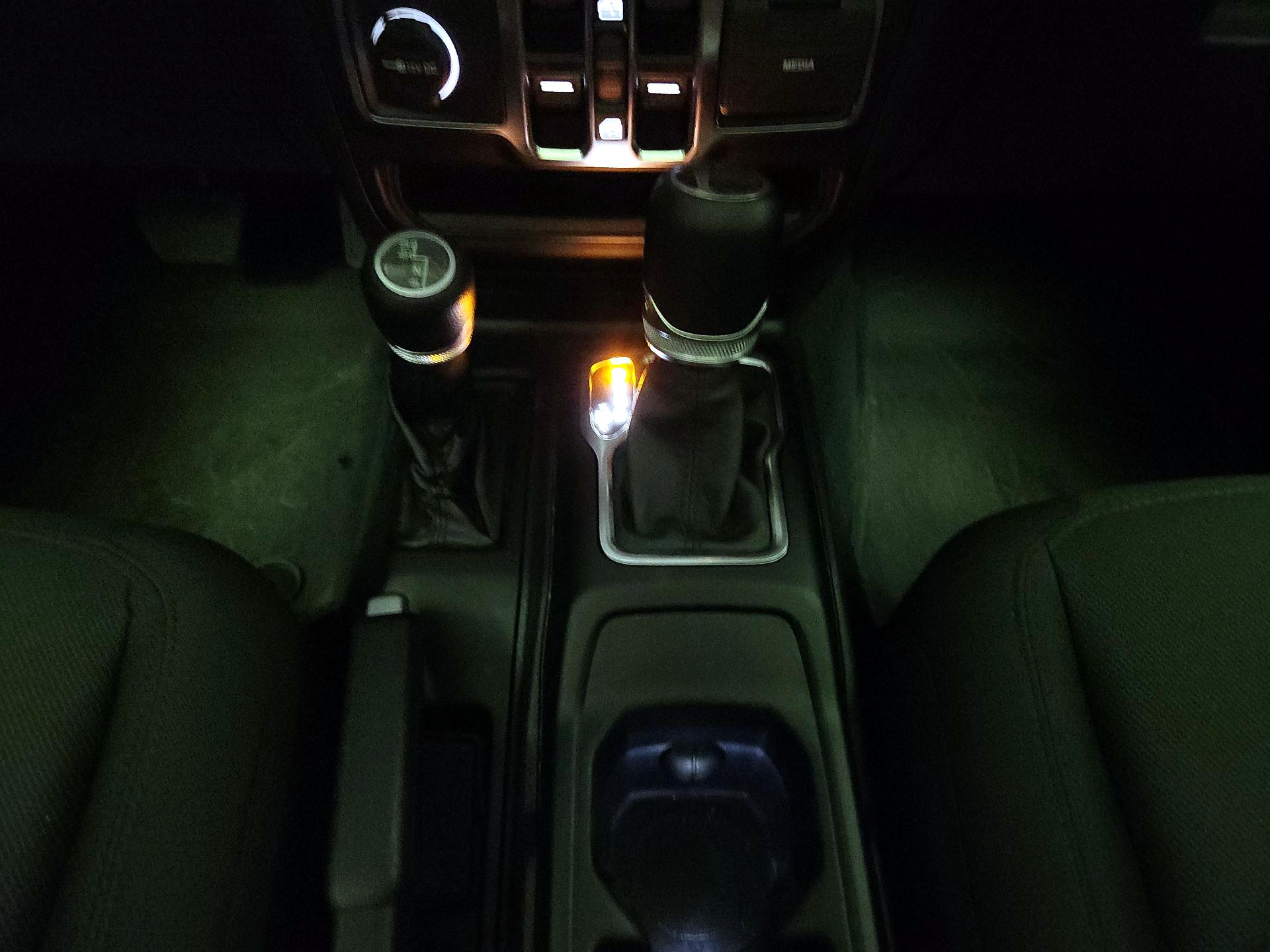 Thumbnail: 2022 Jeep Gladiator - 17