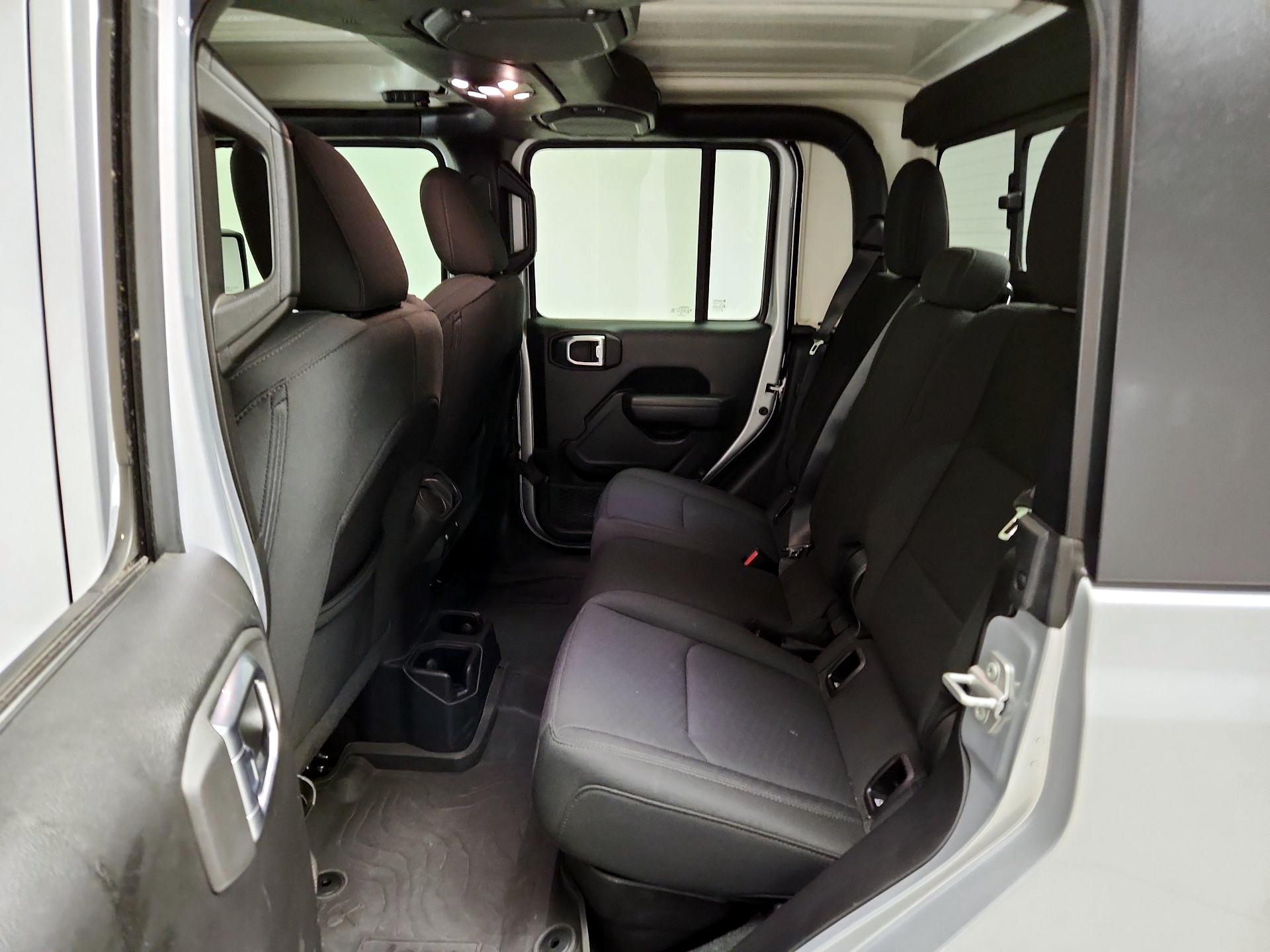 Thumbnail: 2022 Jeep Gladiator - 18