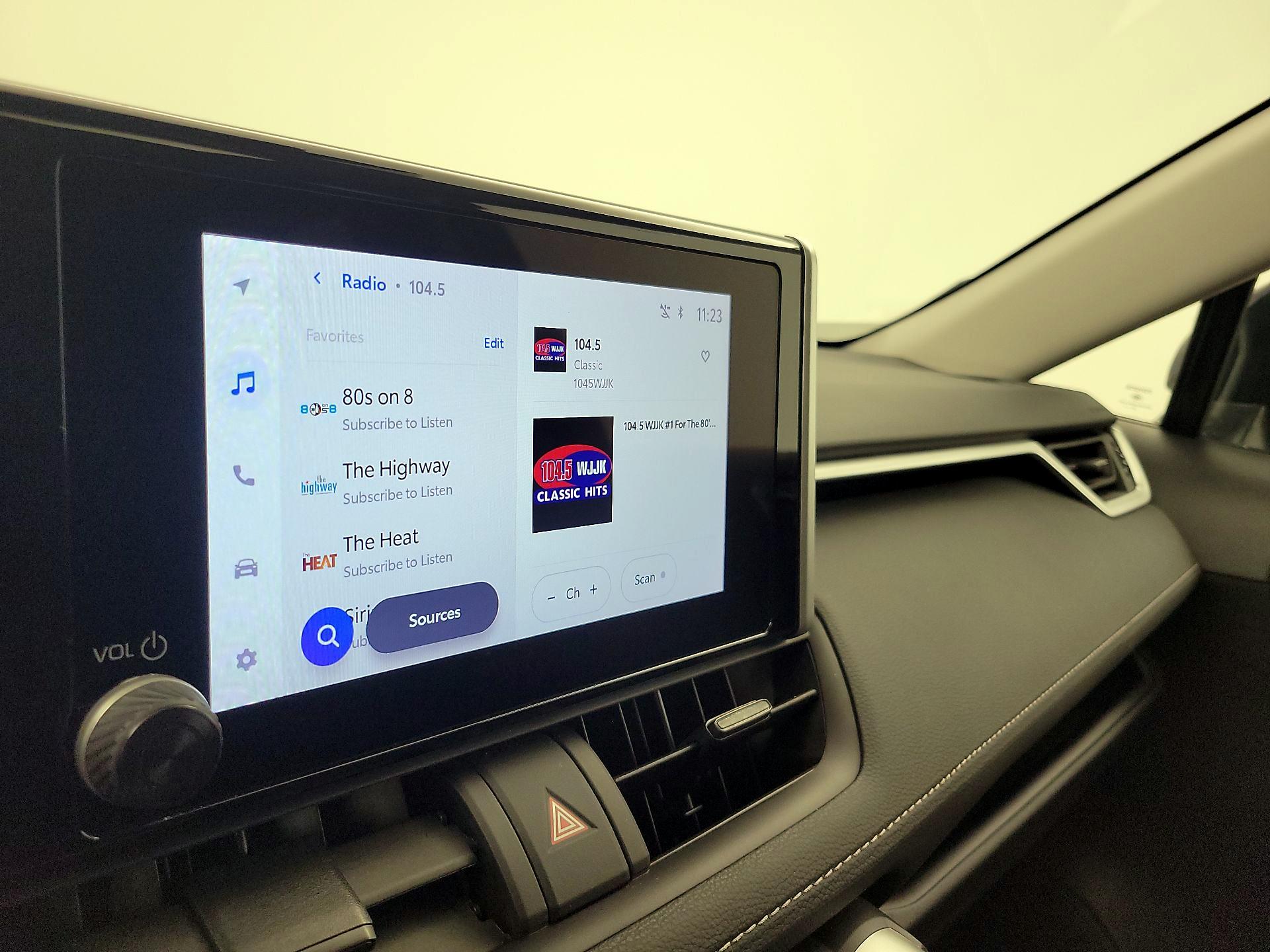 Thumbnail: 2025 Toyota RAV4 - 15