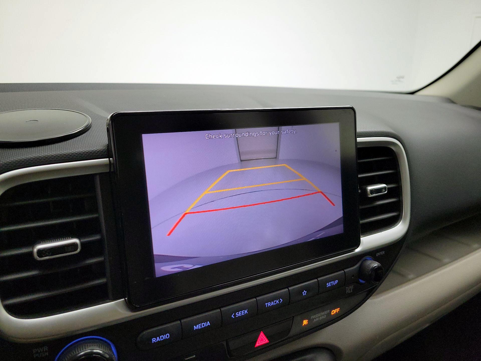 Thumbnail: 2022 Hyundai Venue - 13