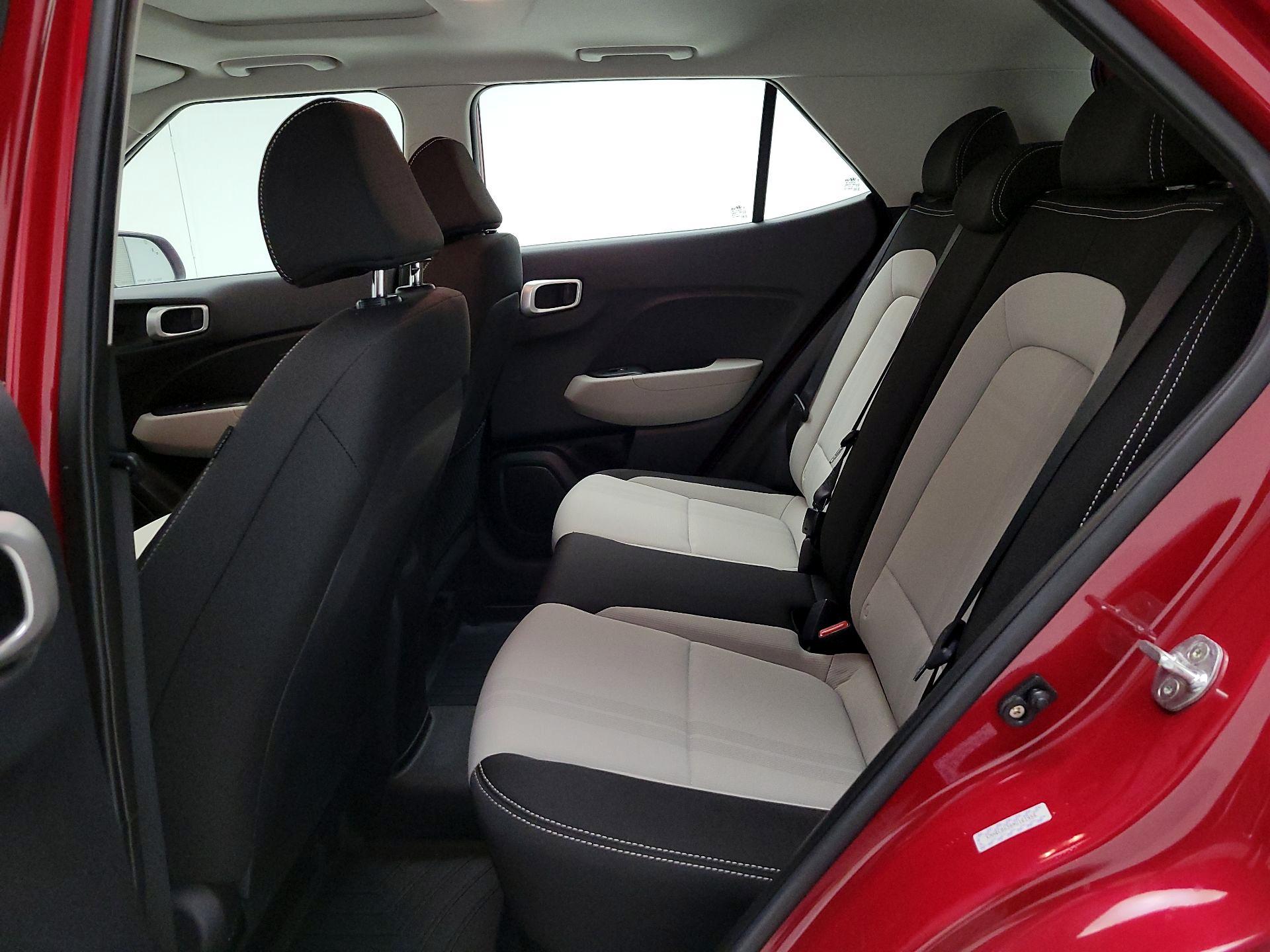 Thumbnail: 2022 Hyundai Venue - 18