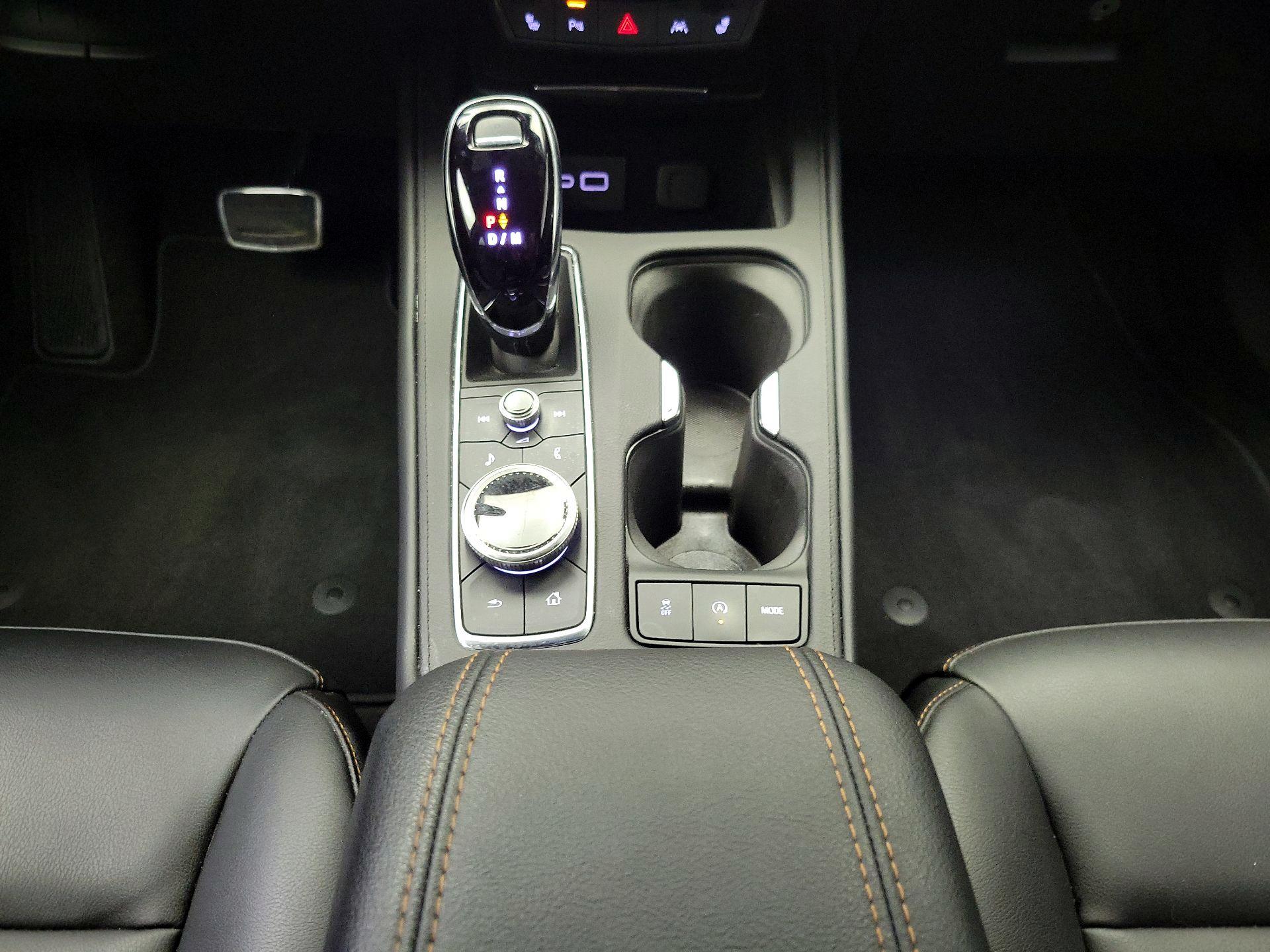 Thumbnail: 2023 Cadillac XT4 - 17