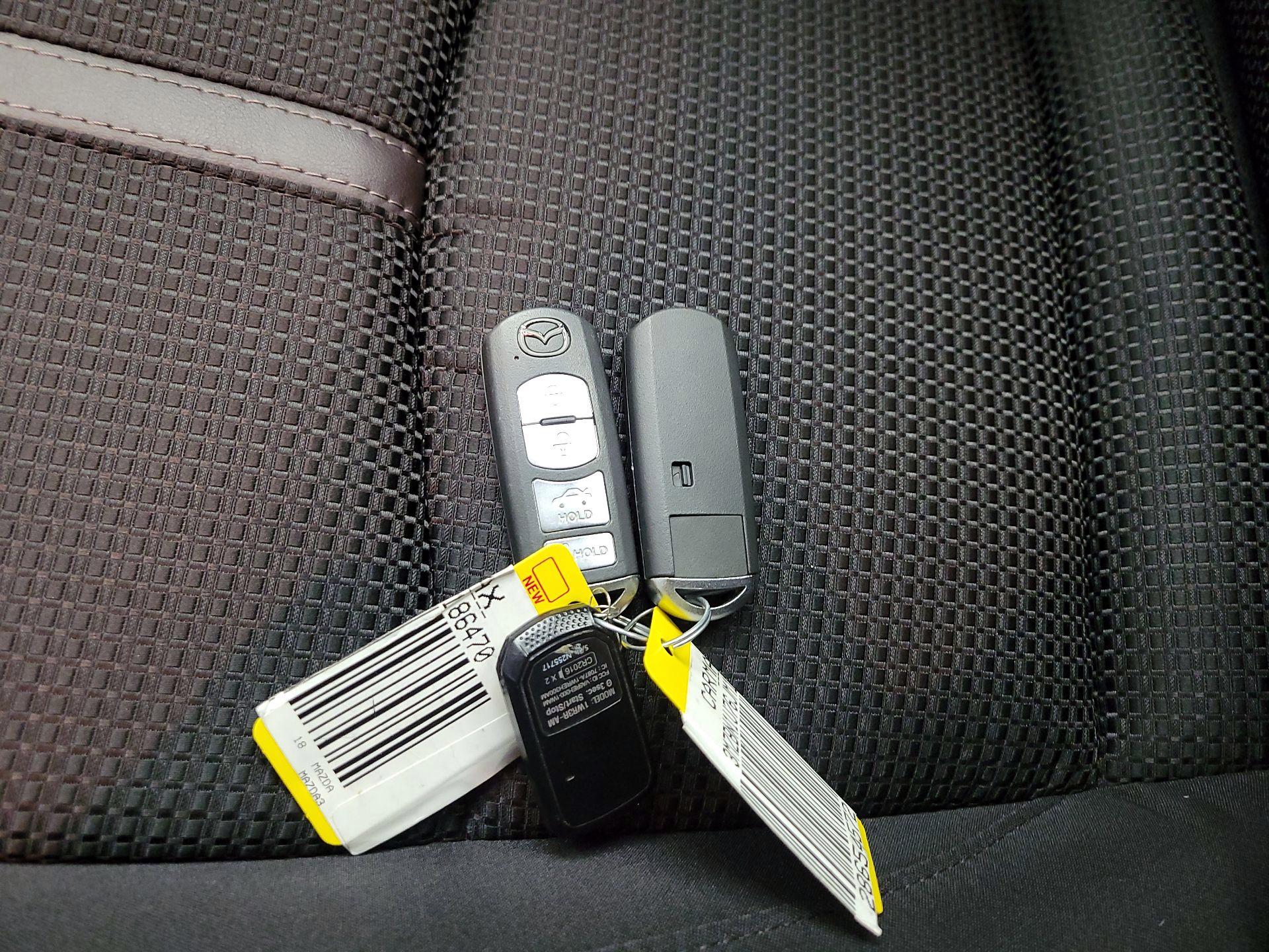 Thumbnail: 2018 Mazda Mazda3 - 18