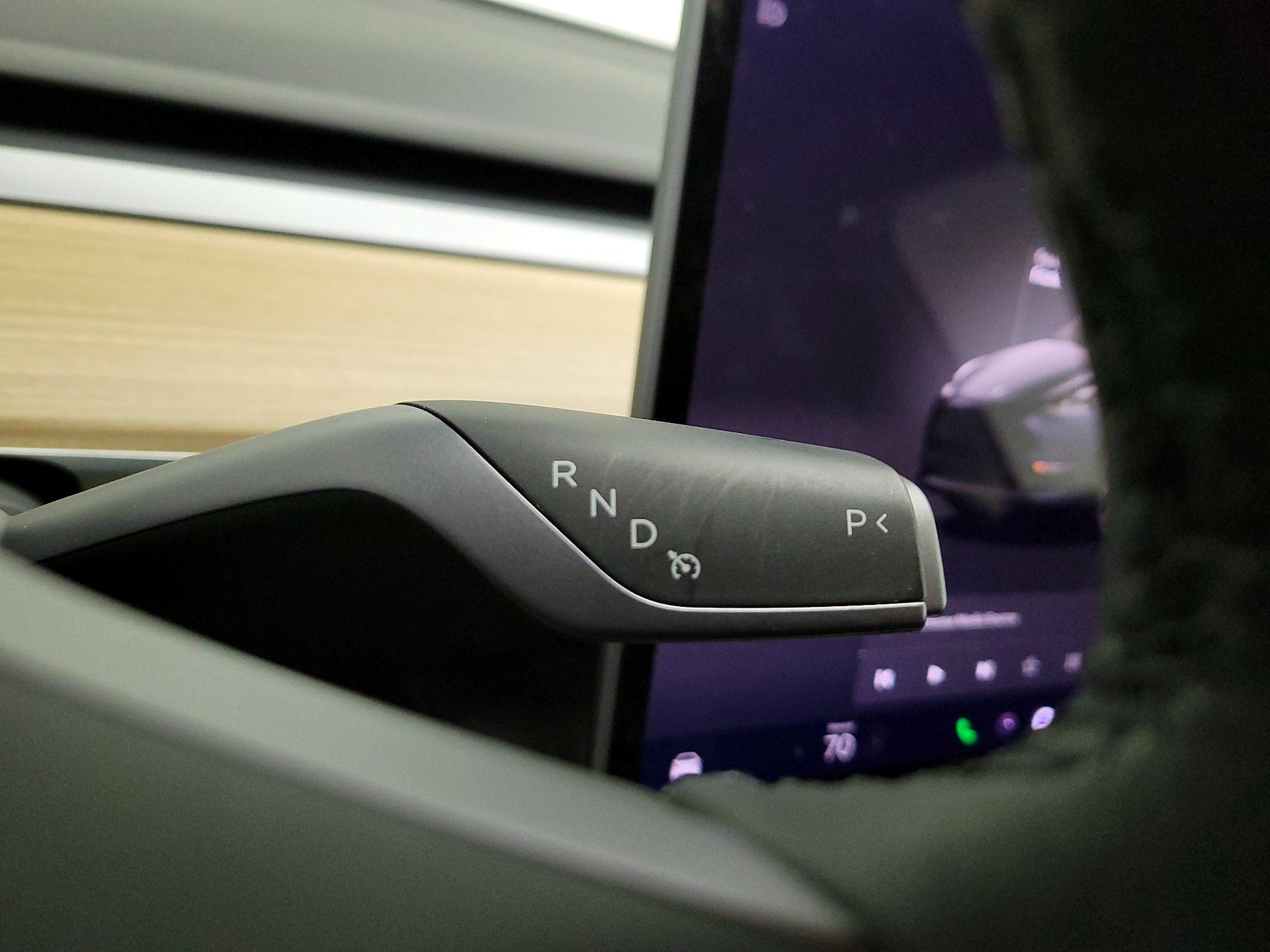 Thumbnail: 2025 Tesla Model Y - 15