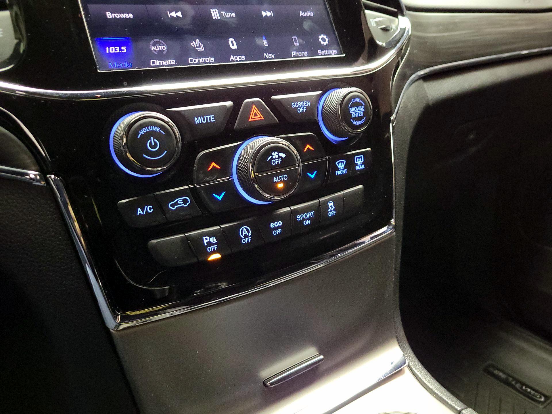 Thumbnail: 2021 Jeep Grand Cherokee - 16