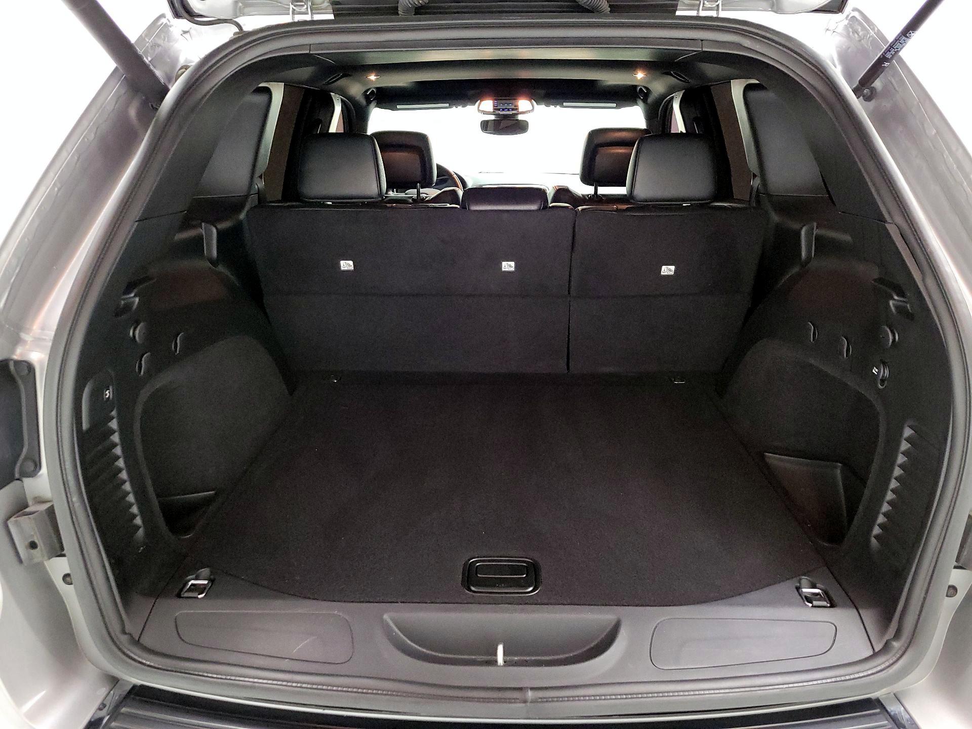 Thumbnail: 2021 Jeep Grand Cherokee - 20