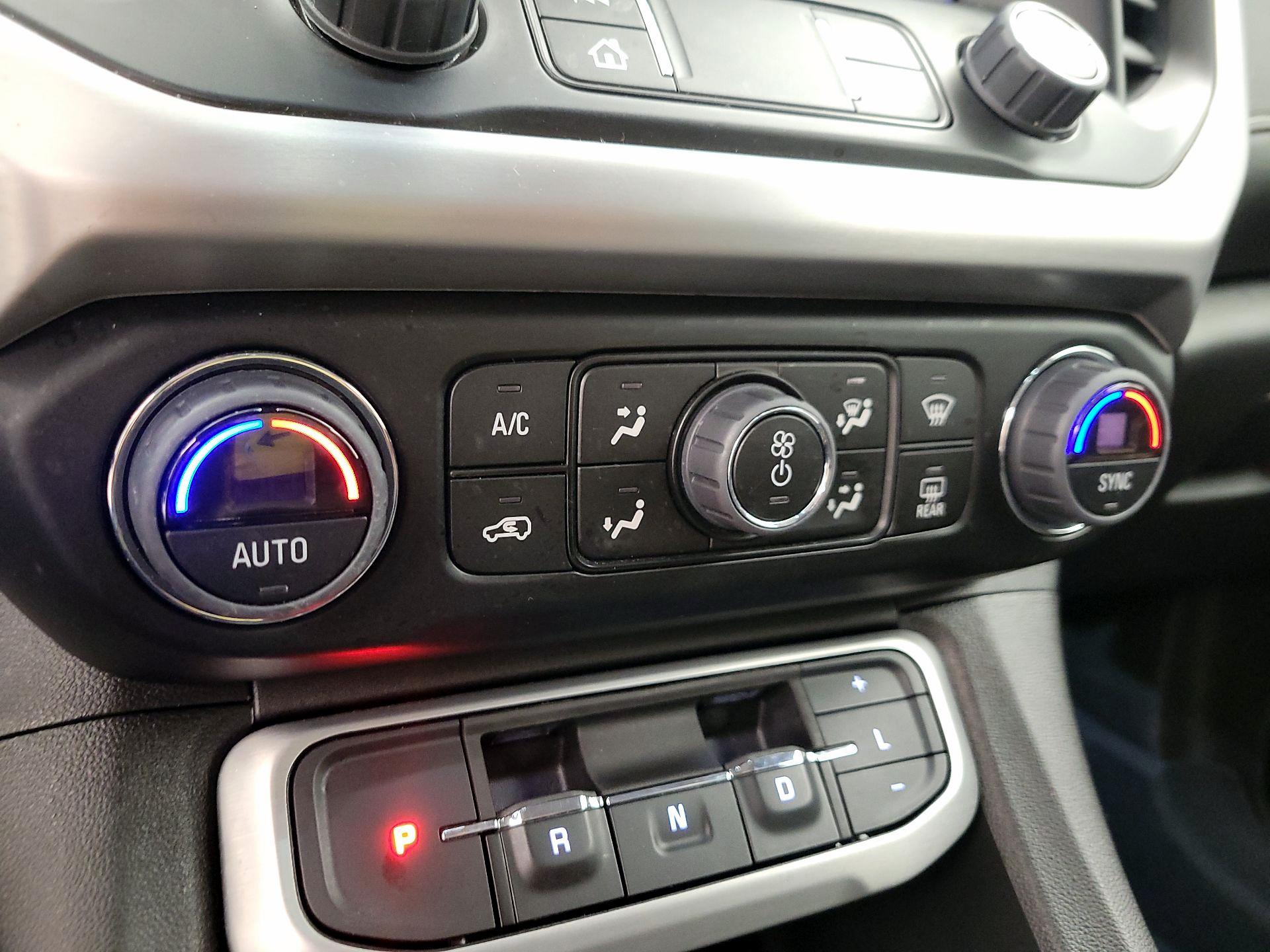 Thumbnail: 2023 GMC Acadia - 16