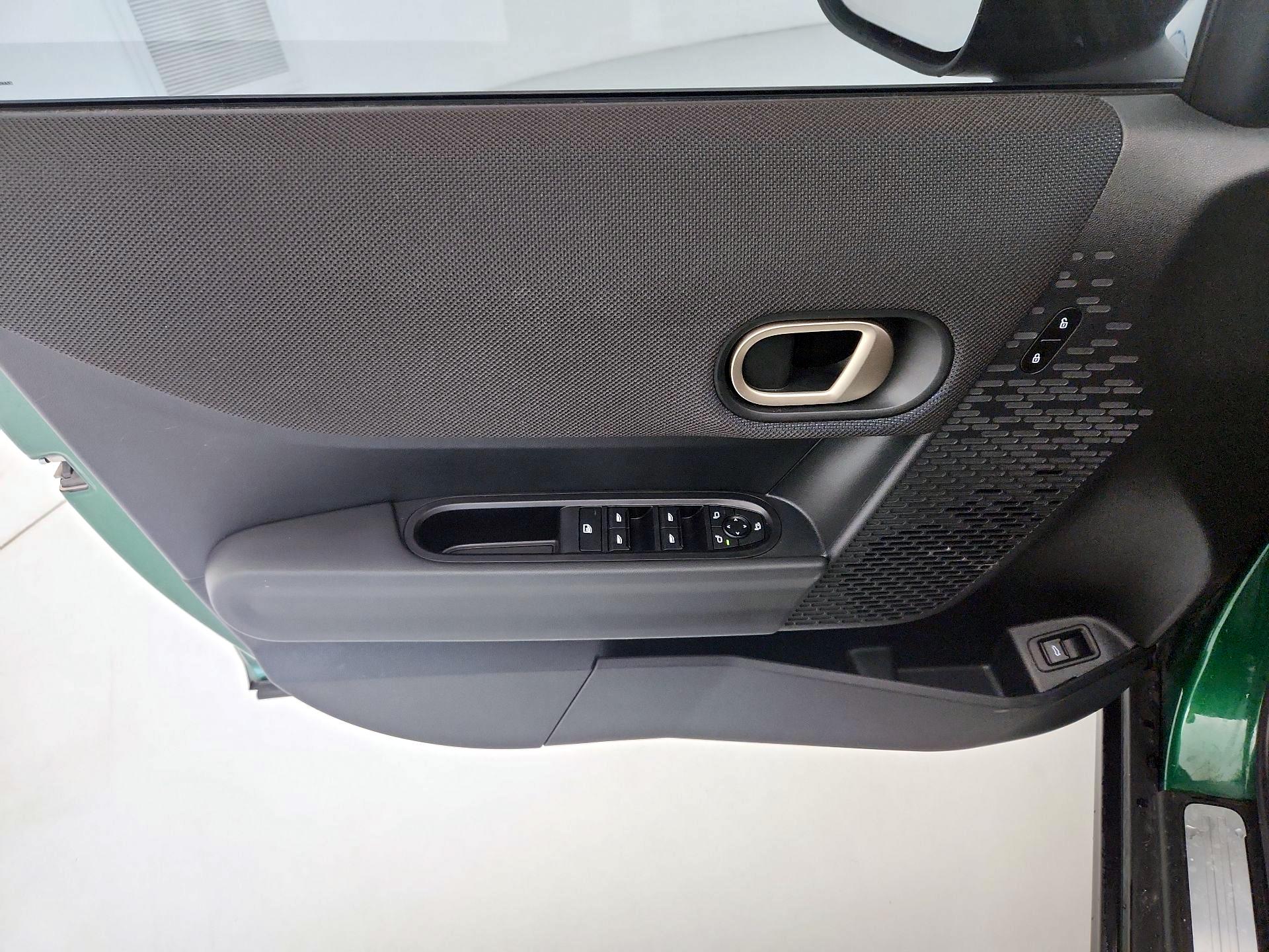 Thumbnail: 2025 MINI Cooper Hardtop - 12