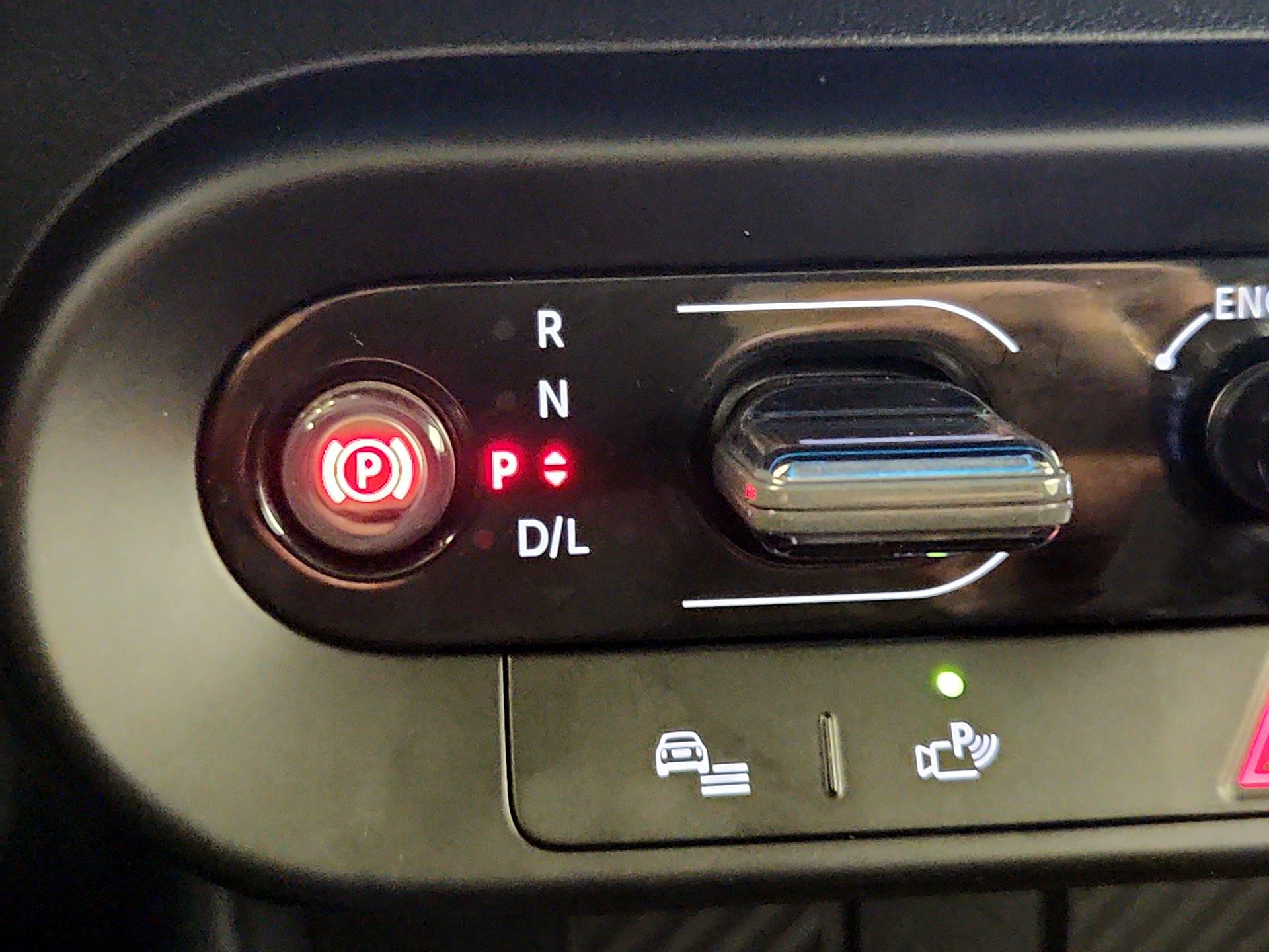 Thumbnail: 2025 MINI Cooper Hardtop - 16