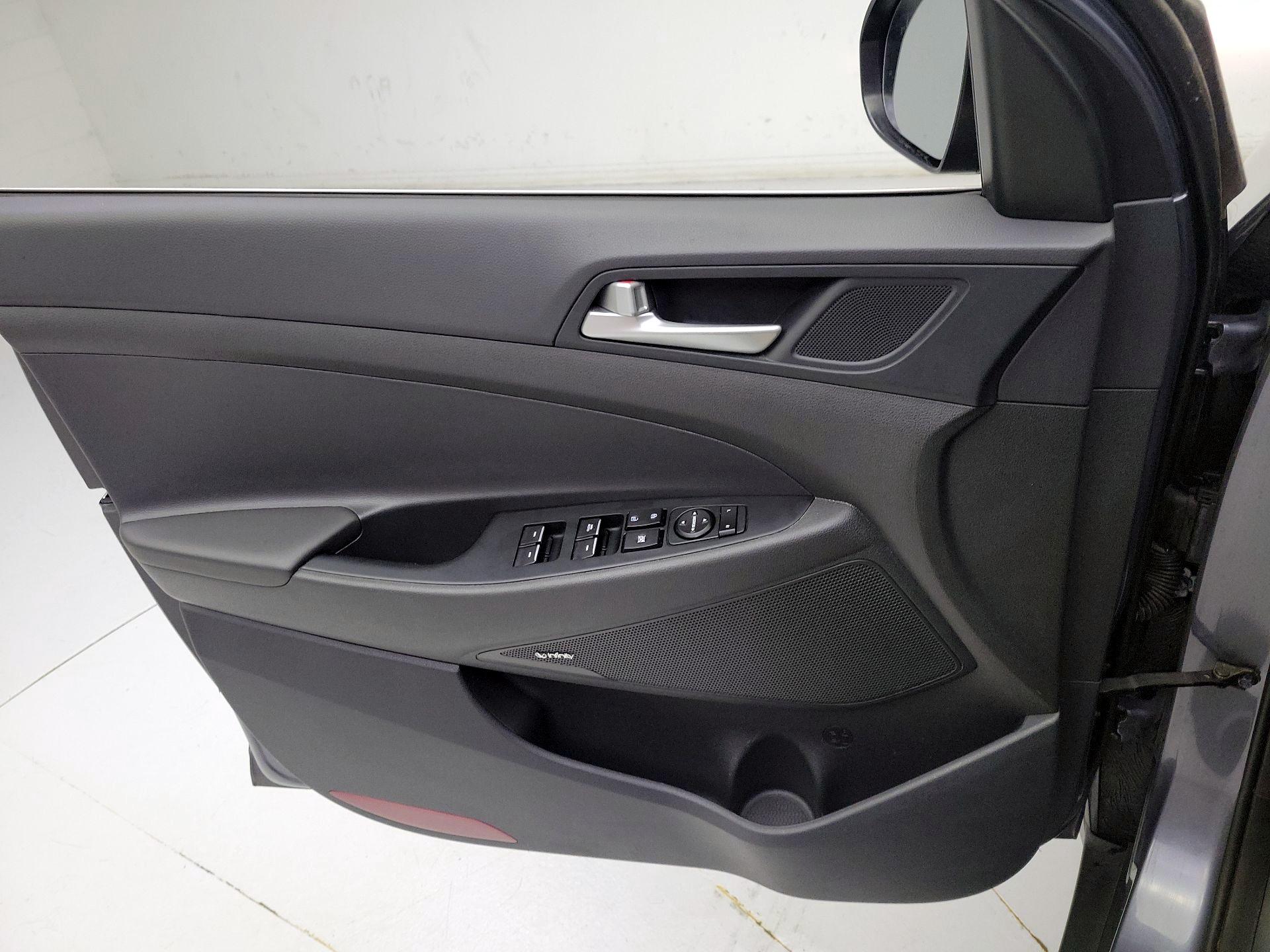 Thumbnail: 2021 Hyundai Tucson - 12