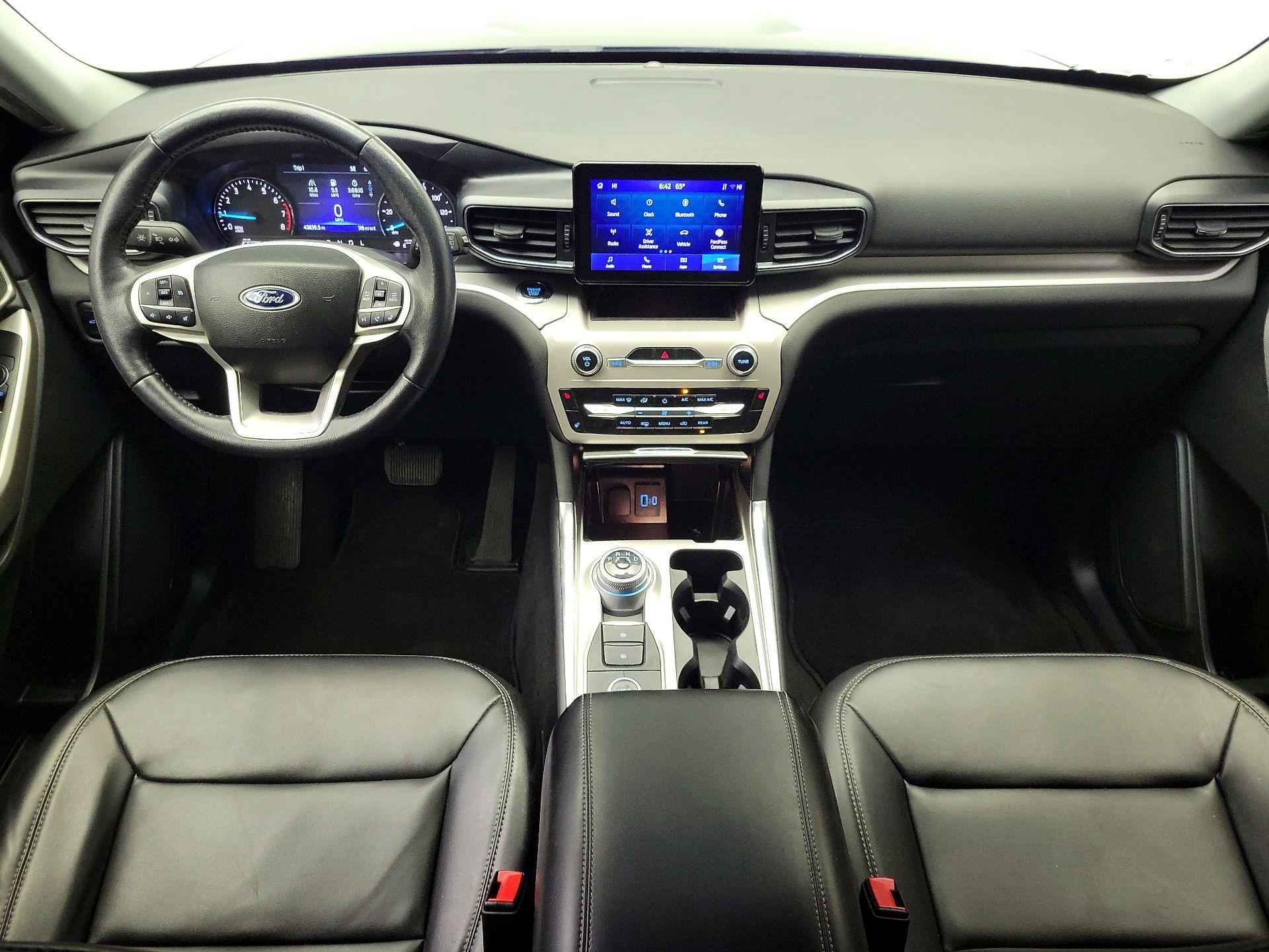 Thumbnail: 2023 Ford Explorer - 9