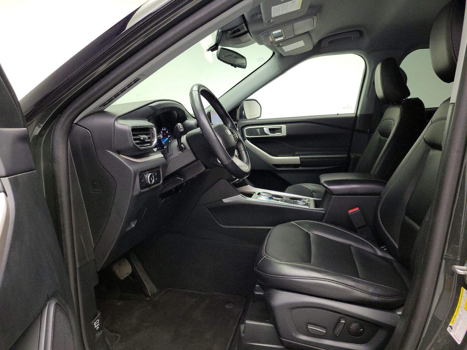 Thumbnail: 2023 Ford Explorer - 11