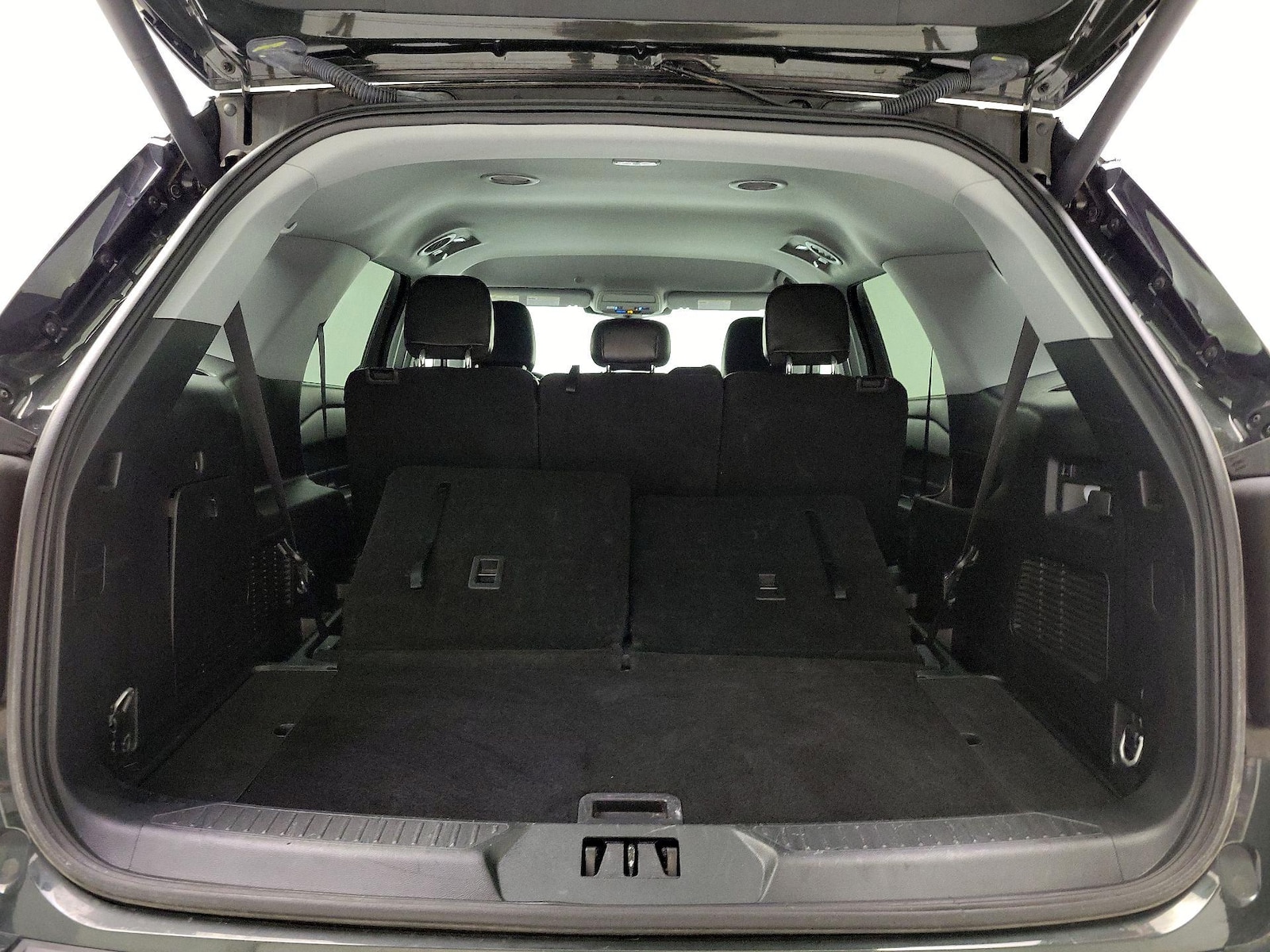 2023 Ford Explorer XLT - Photo 23