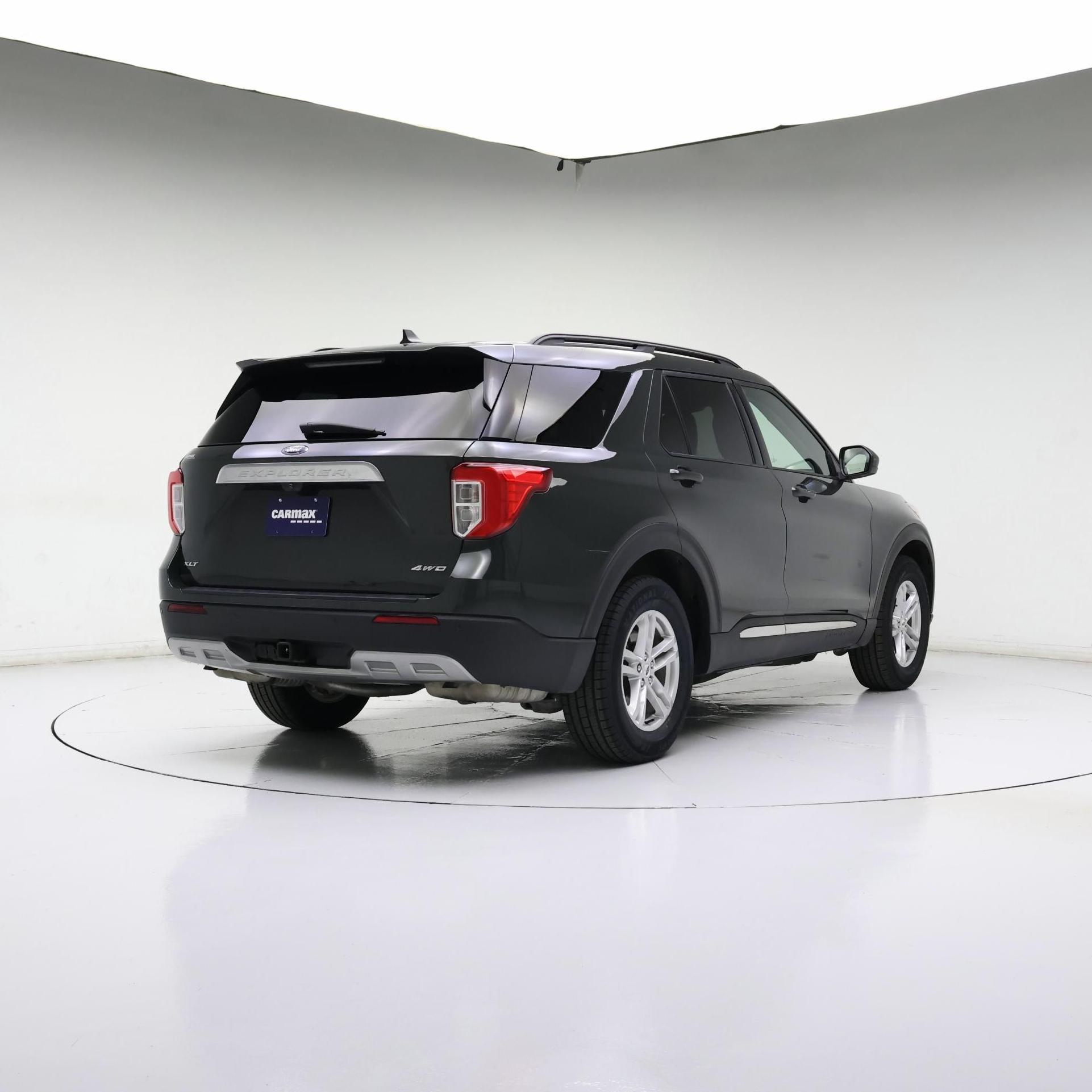 Thumbnail: 2023 Ford Explorer - 8