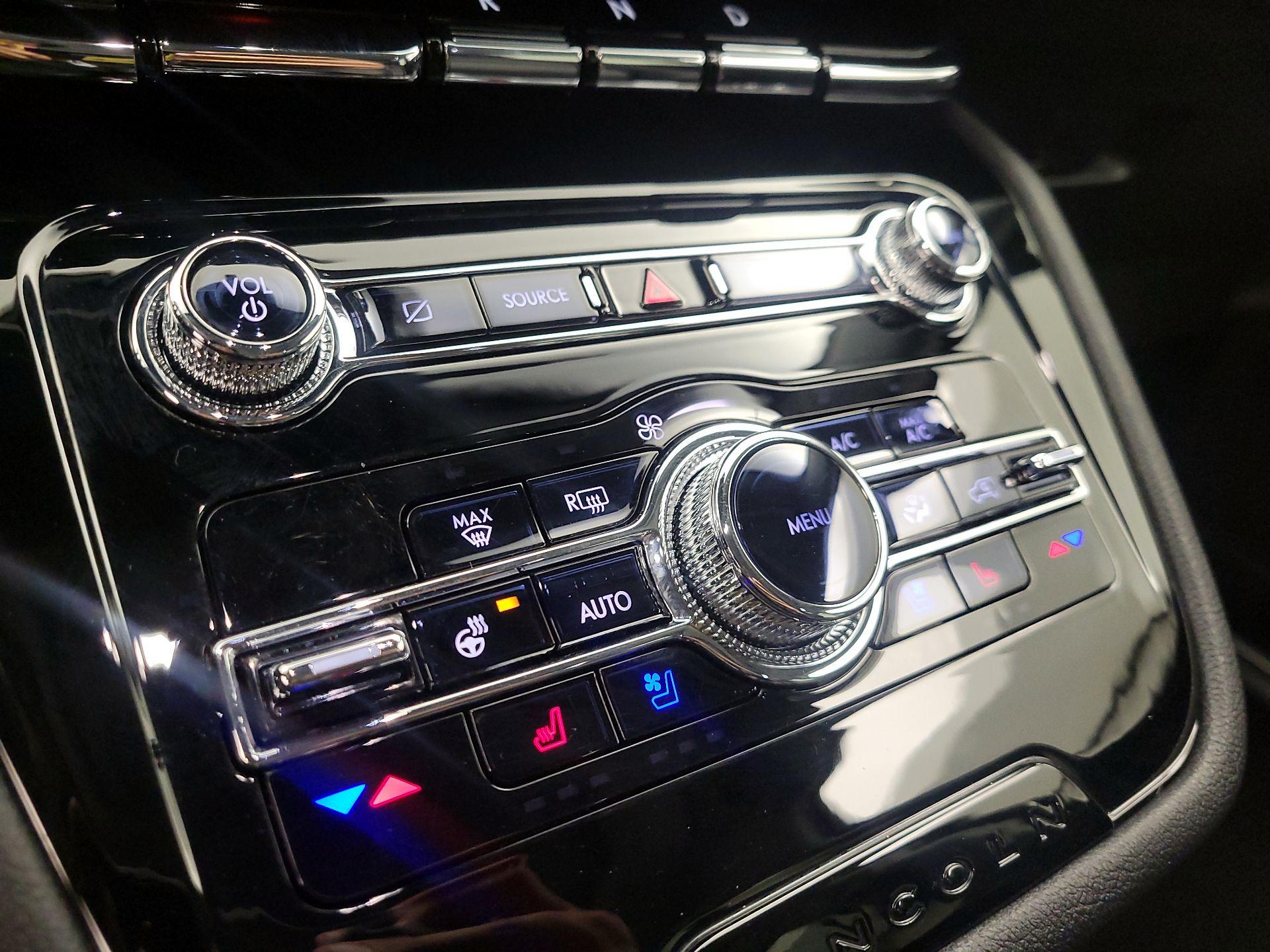 Thumbnail: 2022 Lincoln Corsair - 17