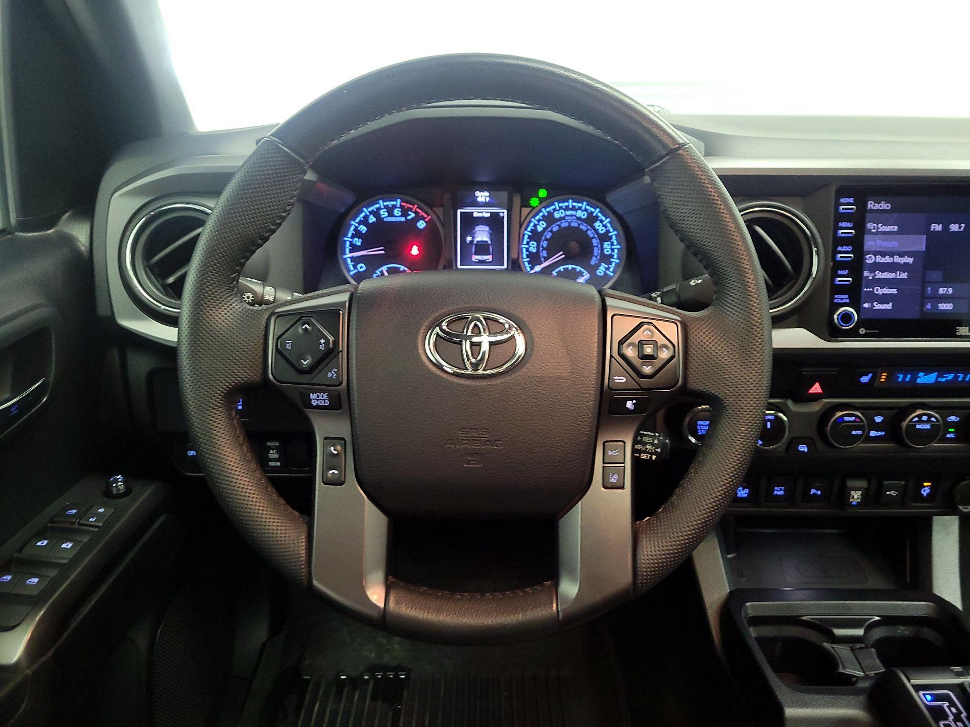 Thumbnail: 2021 Toyota Tacoma - 10