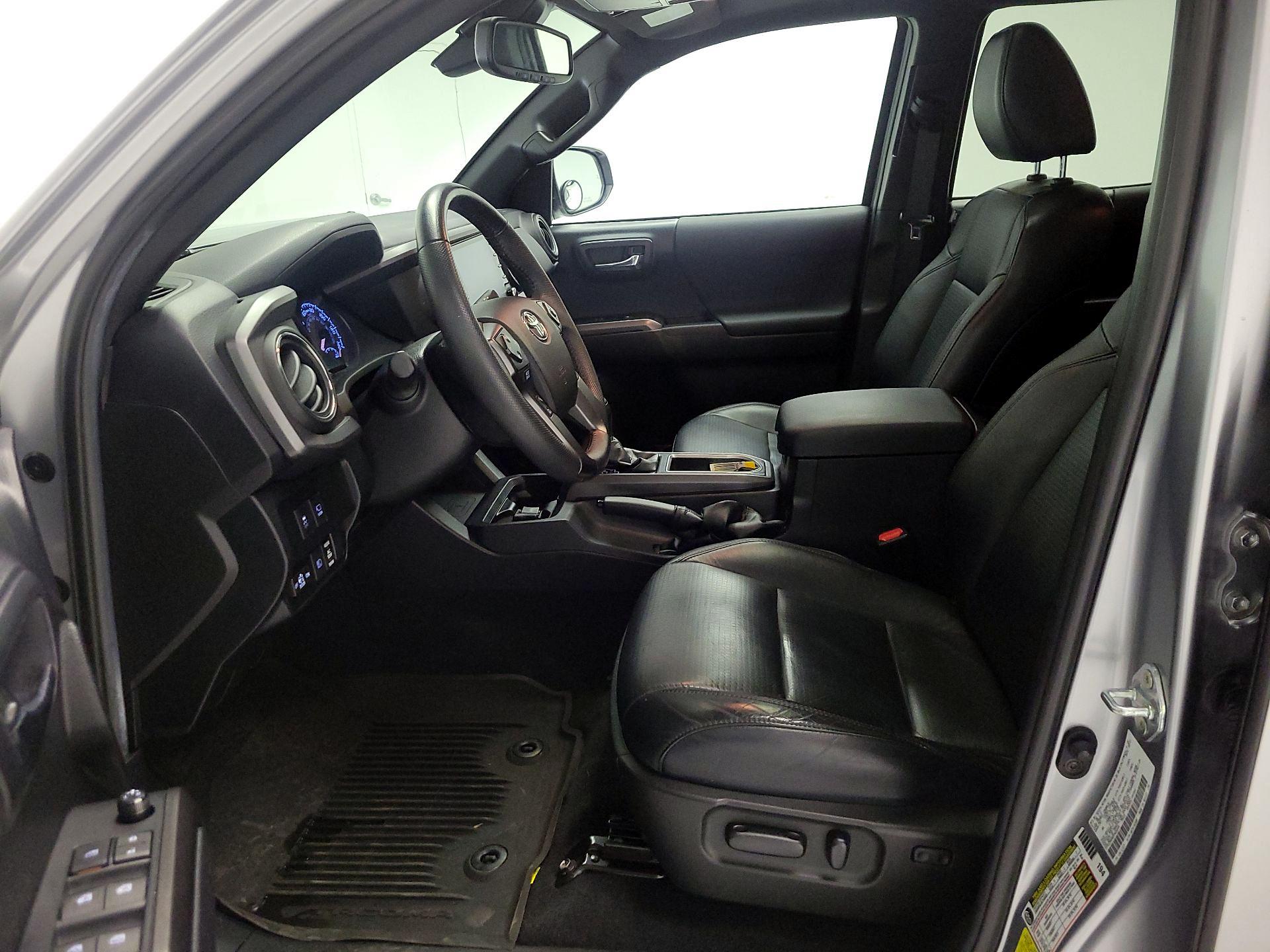 Thumbnail: 2021 Toyota Tacoma - 11