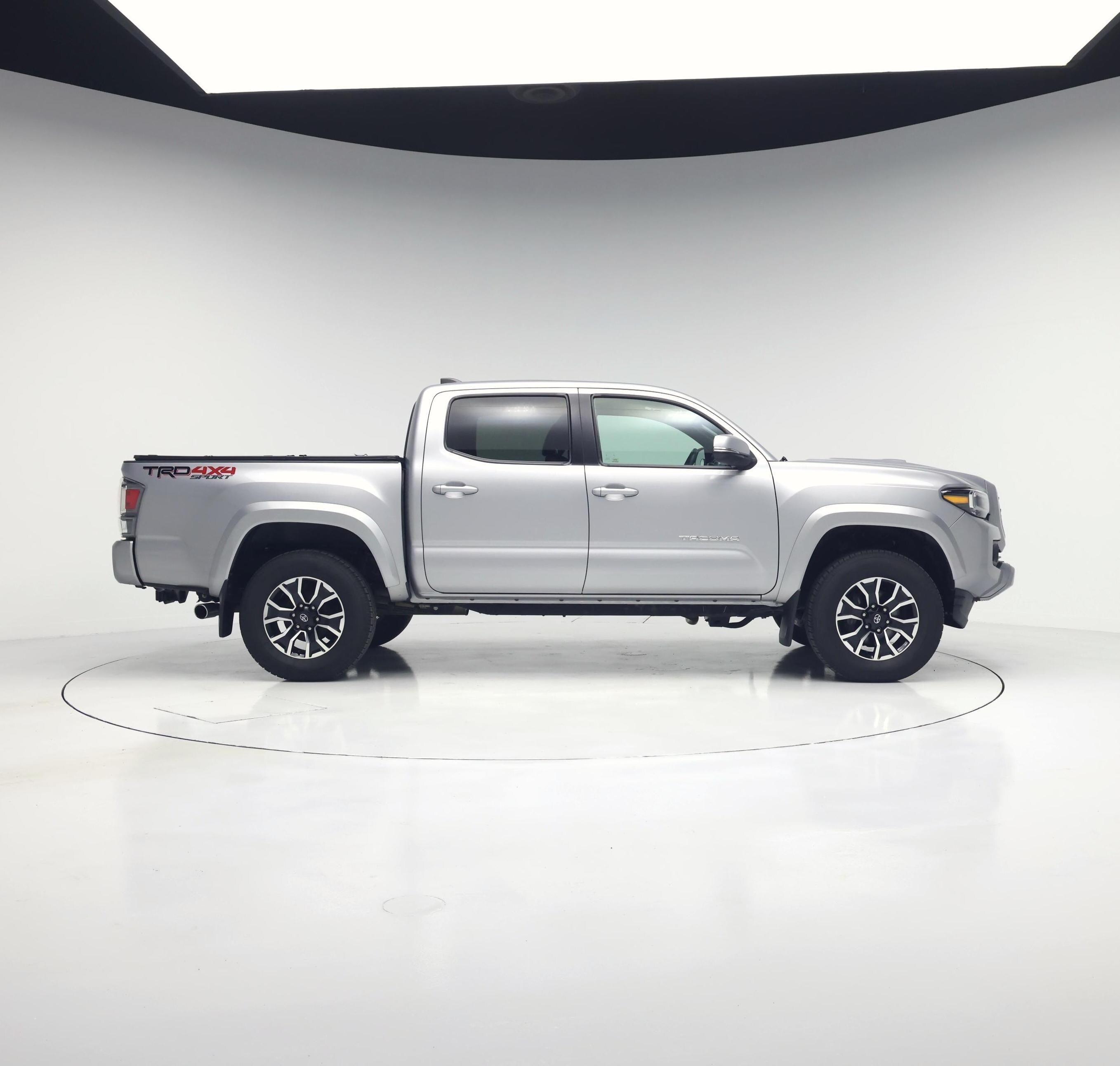 Thumbnail: 2021 Toyota Tacoma - 7