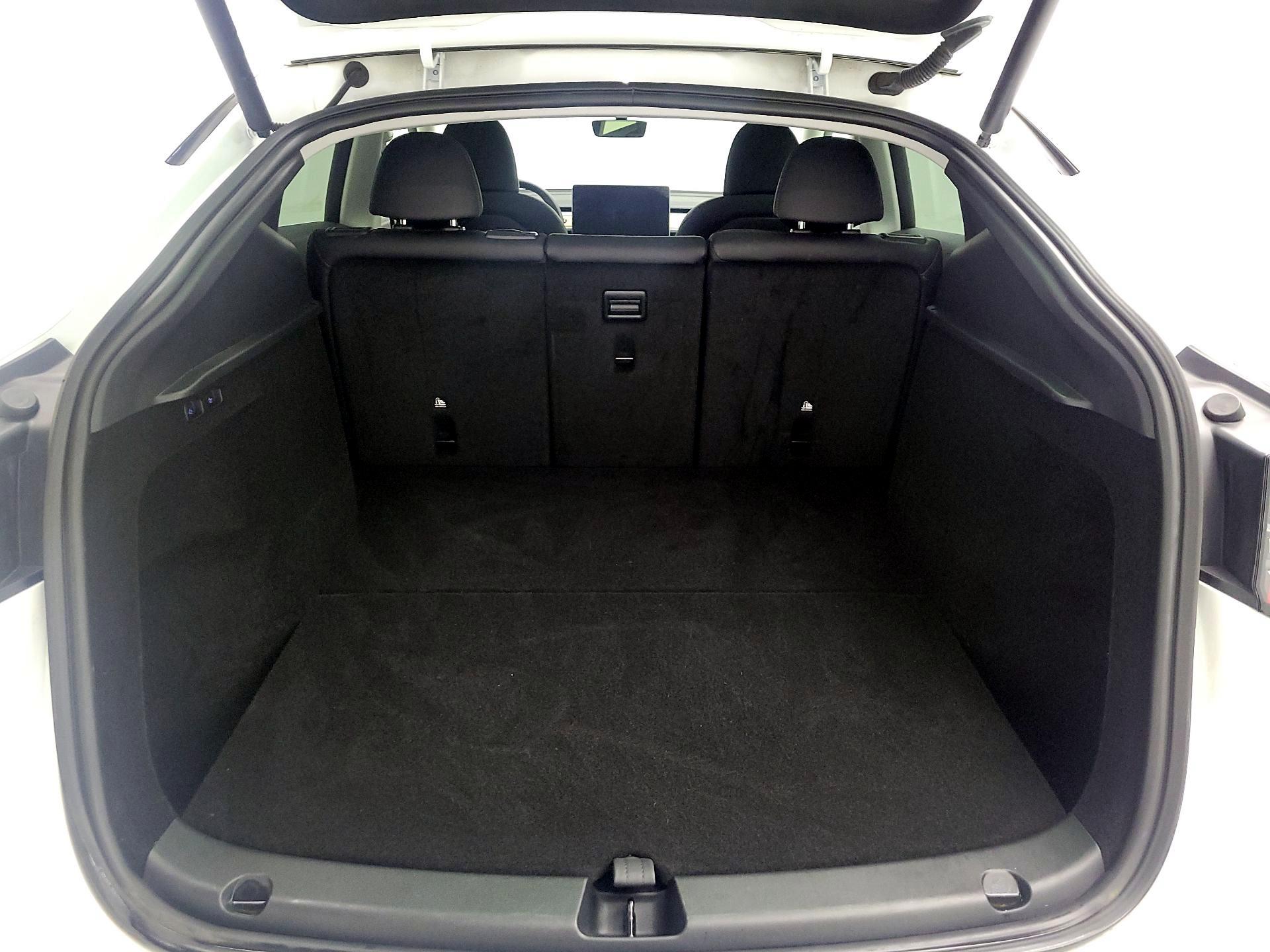 Thumbnail: 2024 Tesla Model Y - 16