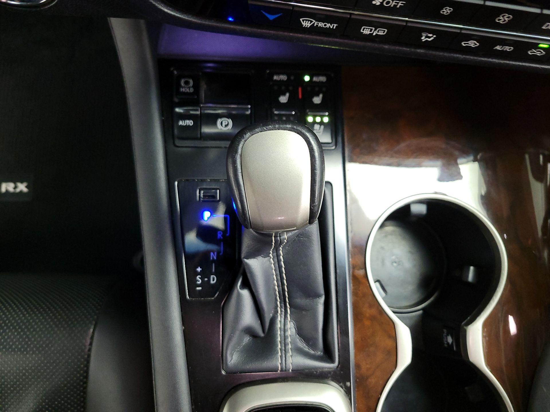 Thumbnail: 2018 Lexus RX - 15