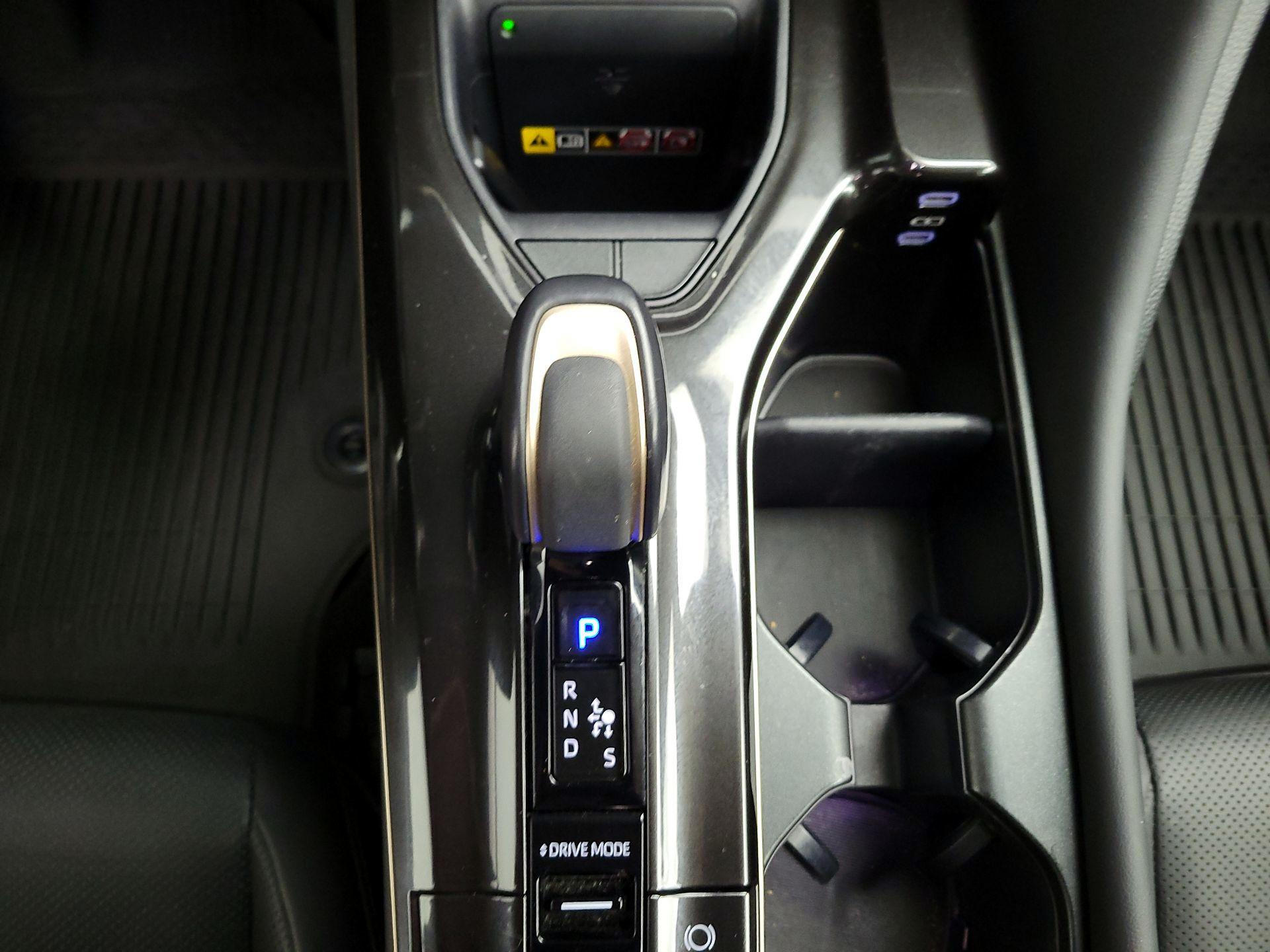 Thumbnail: 2025 Toyota Crown Signia - 15