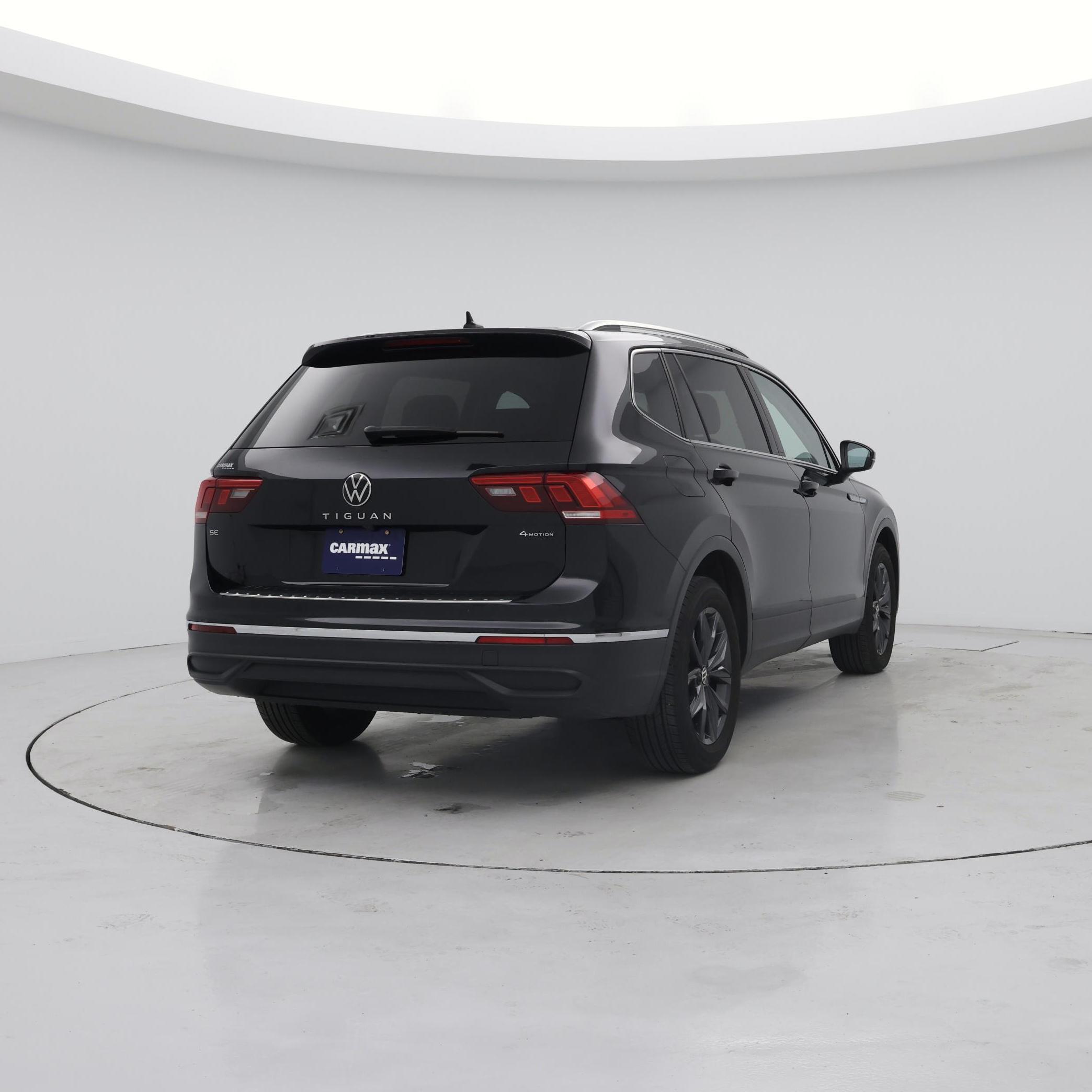 Thumbnail: 2023 Volkswagen Tiguan - 8