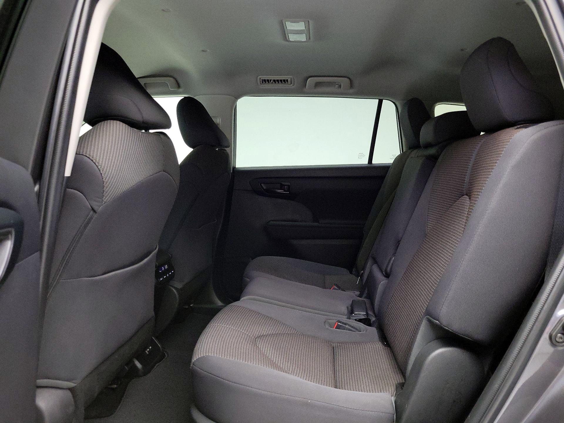 Thumbnail: 2023 Toyota Highlander - 19