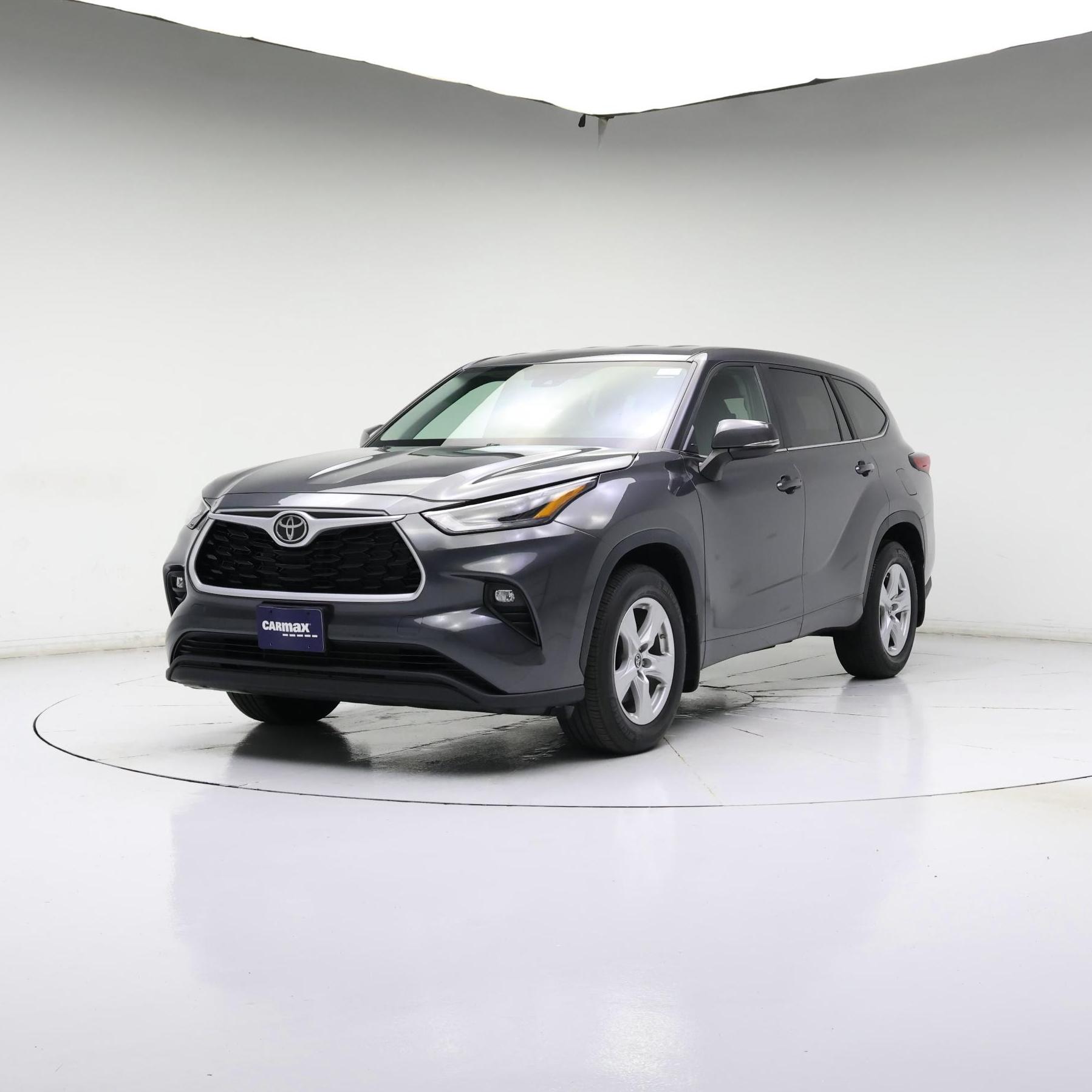 Thumbnail: 2023 Toyota Highlander - 4