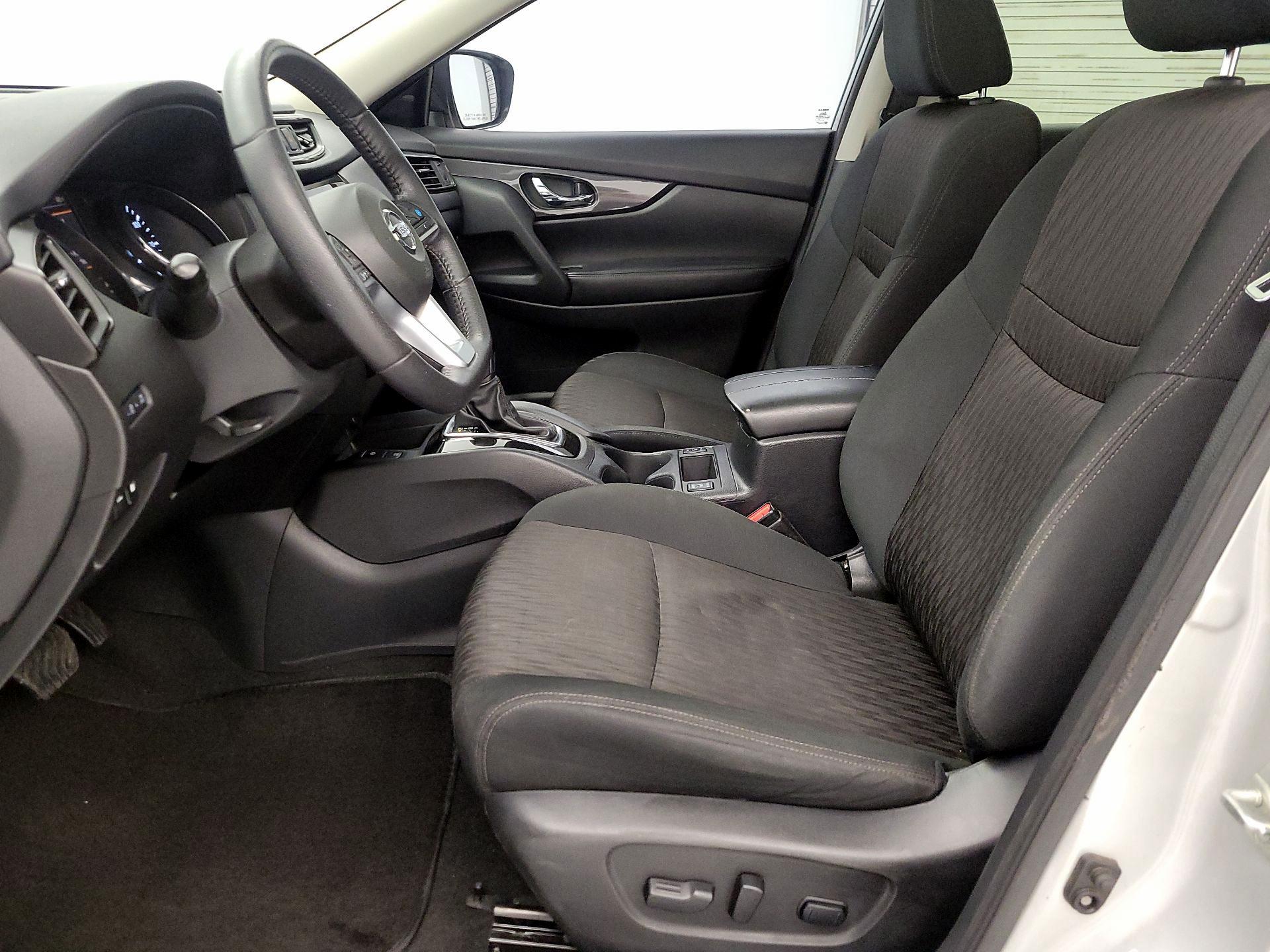 Thumbnail: 2020 Nissan Rogue - 11