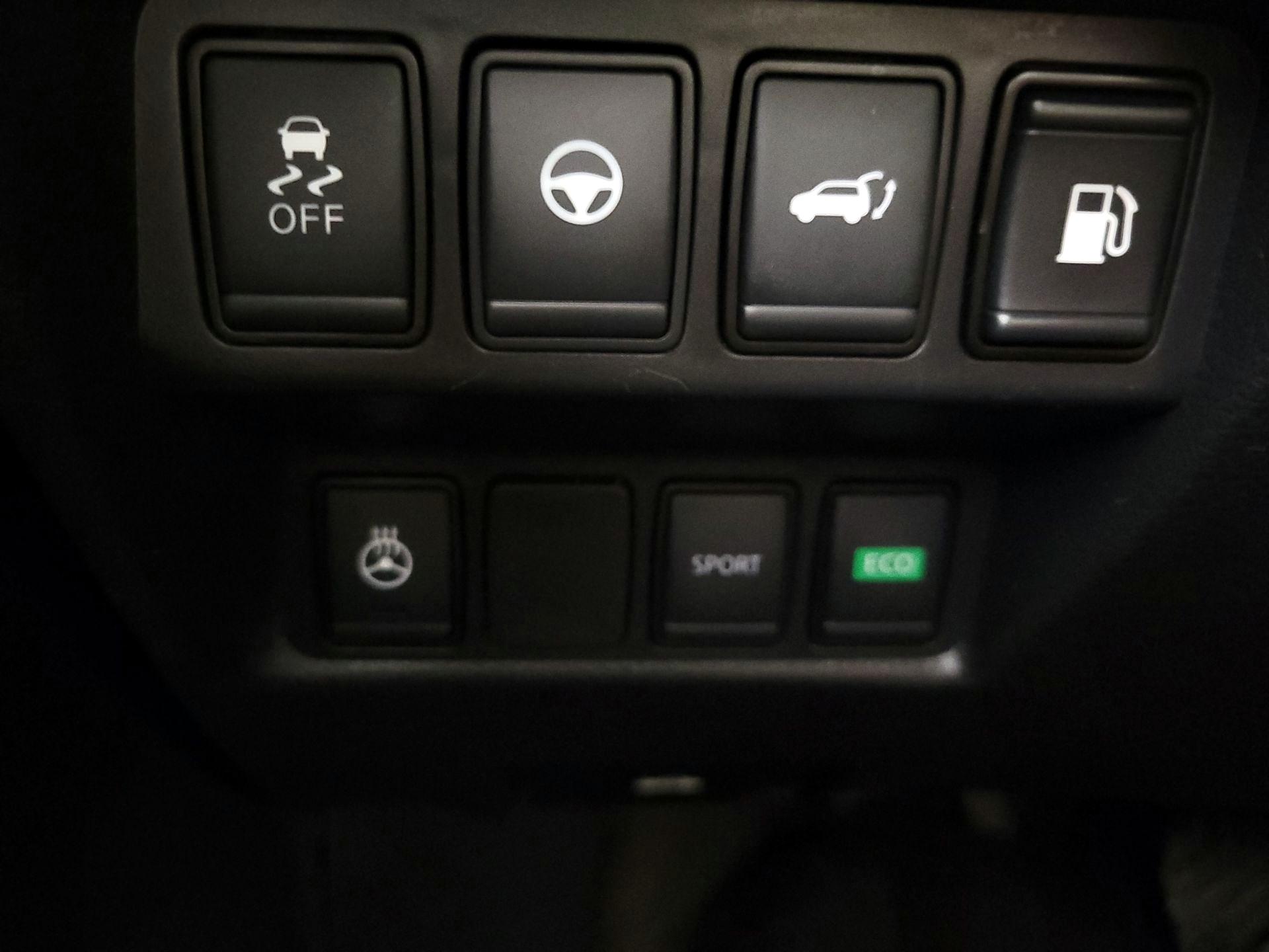 Thumbnail: 2020 Nissan Rogue - 13