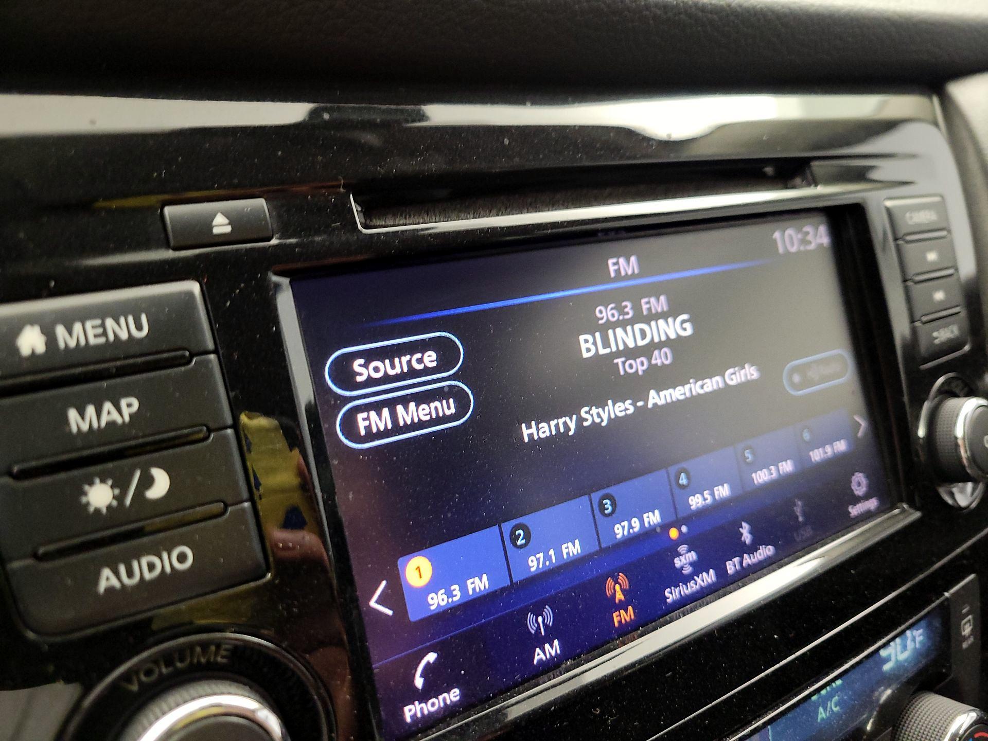 Thumbnail: 2020 Nissan Rogue - 16